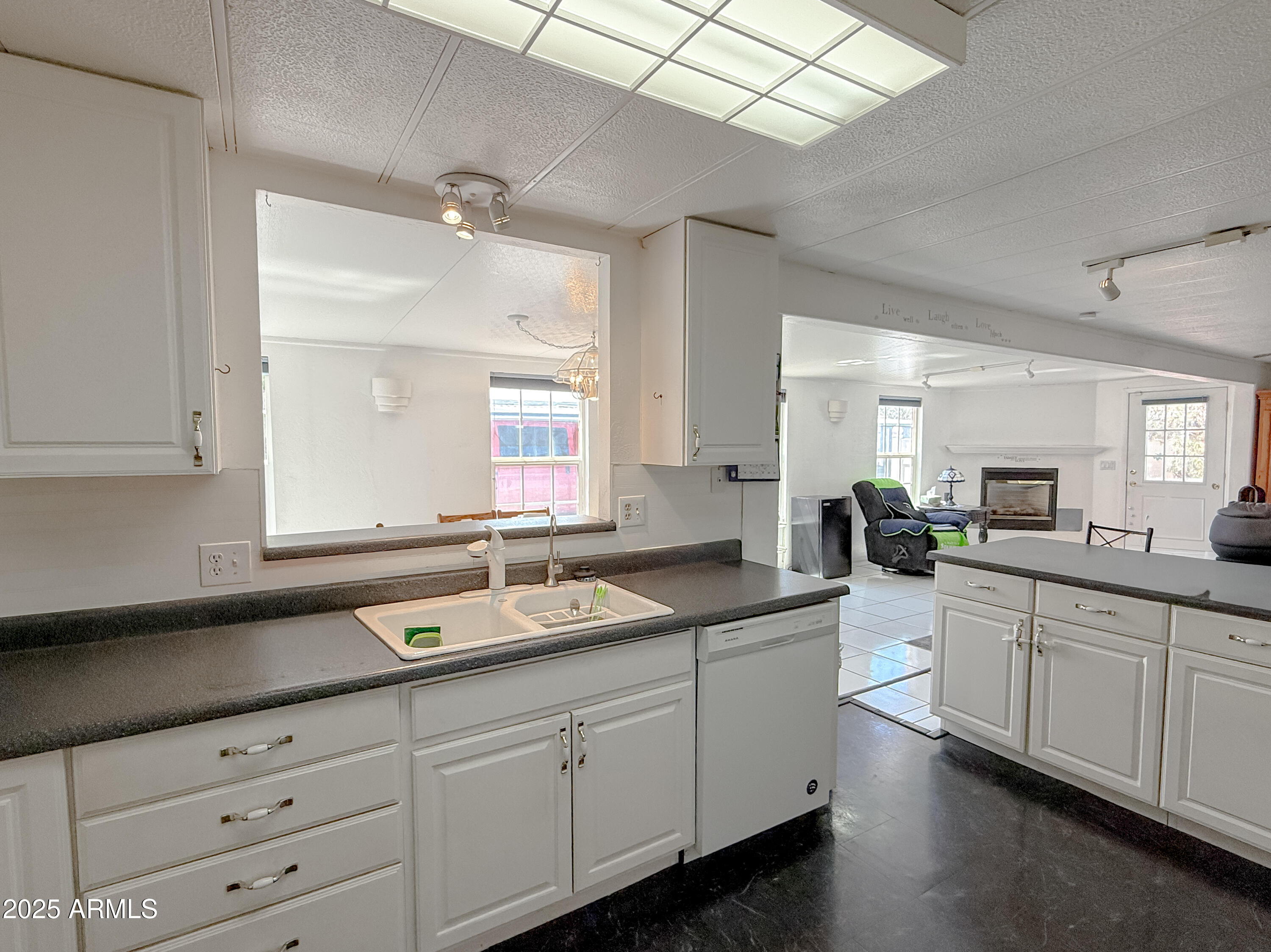 120 N VAL VISTA Drive, 31