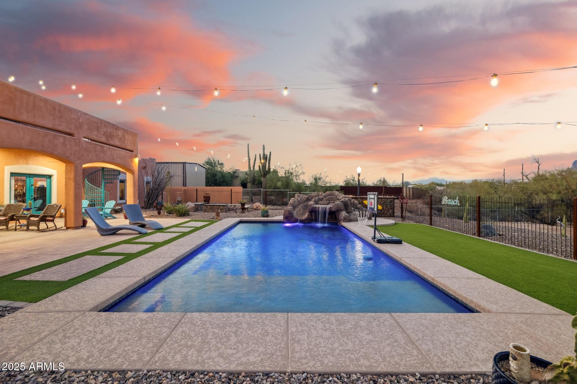 655 S CONESTOGA Road