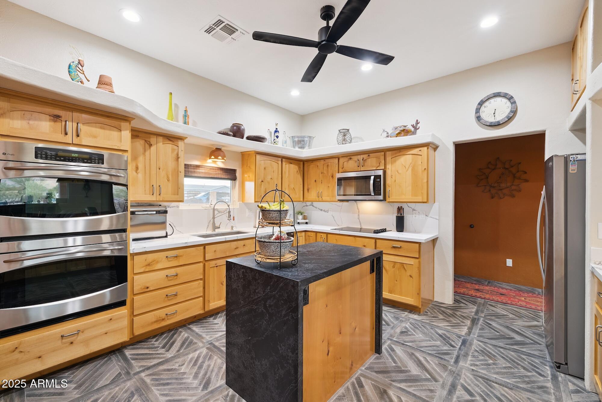 655 S CONESTOGA Road