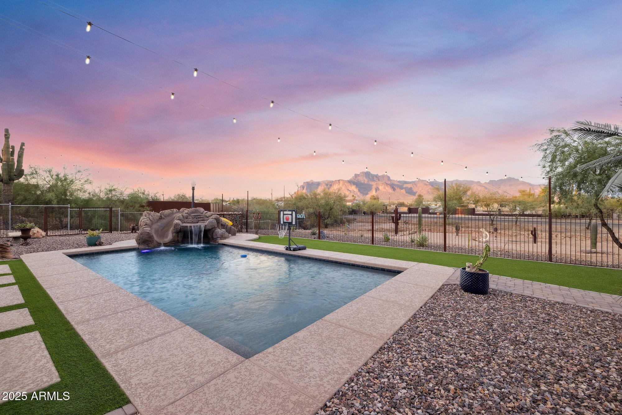 655 S CONESTOGA Road