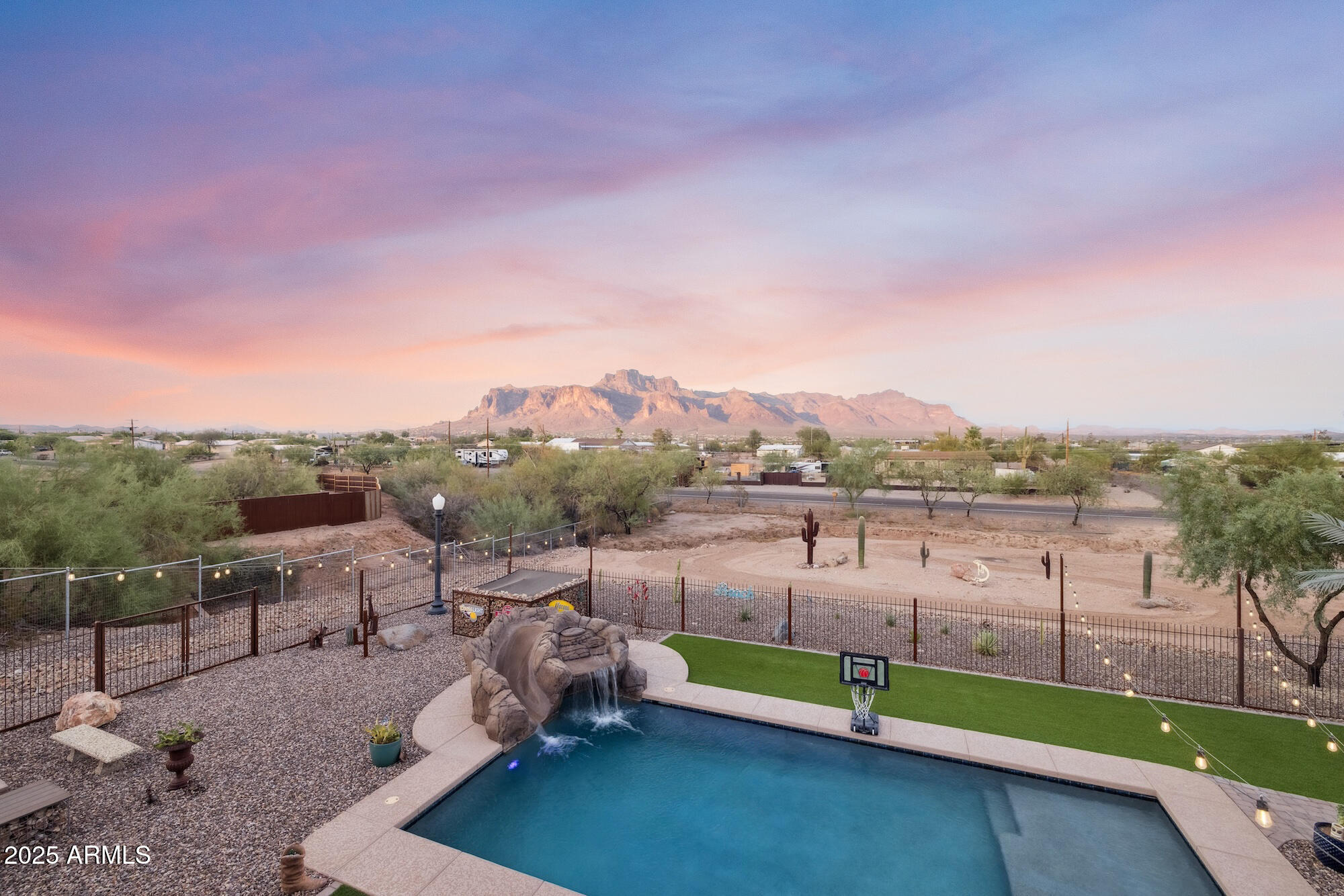 655 S CONESTOGA Road