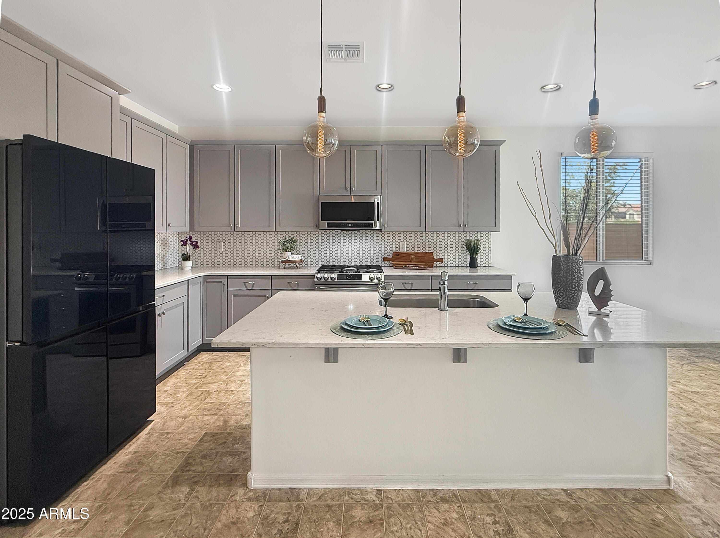 10838 W BUCHANAN Street