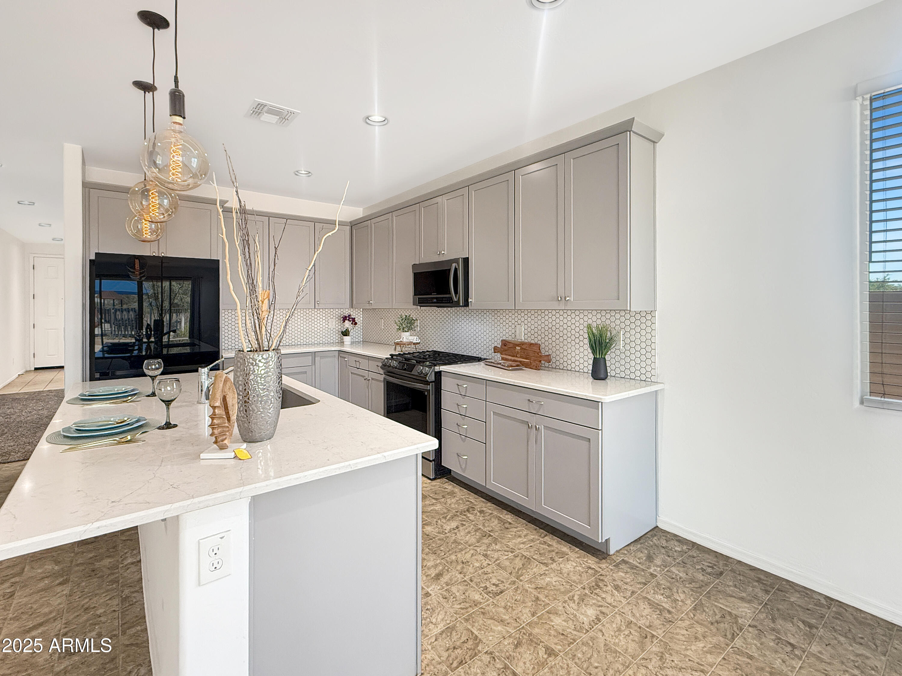 10838 W BUCHANAN Street