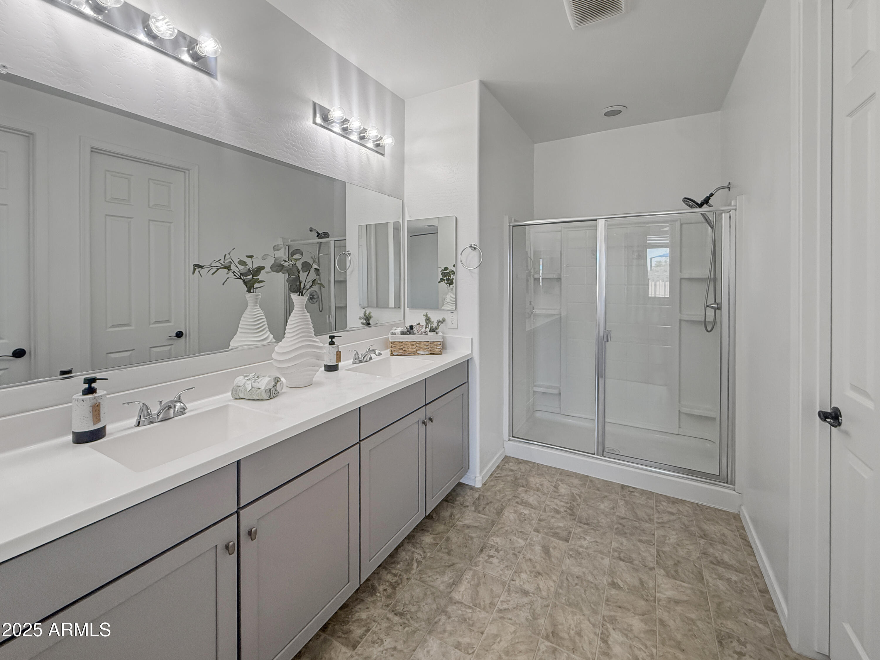 10838 W BUCHANAN Street