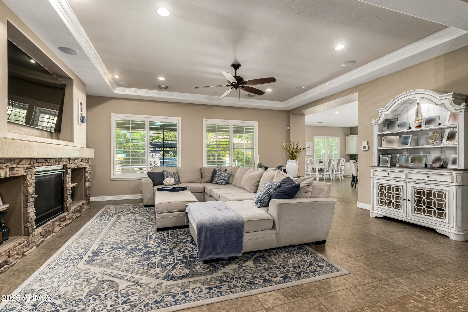 2172 E COCONINO Place