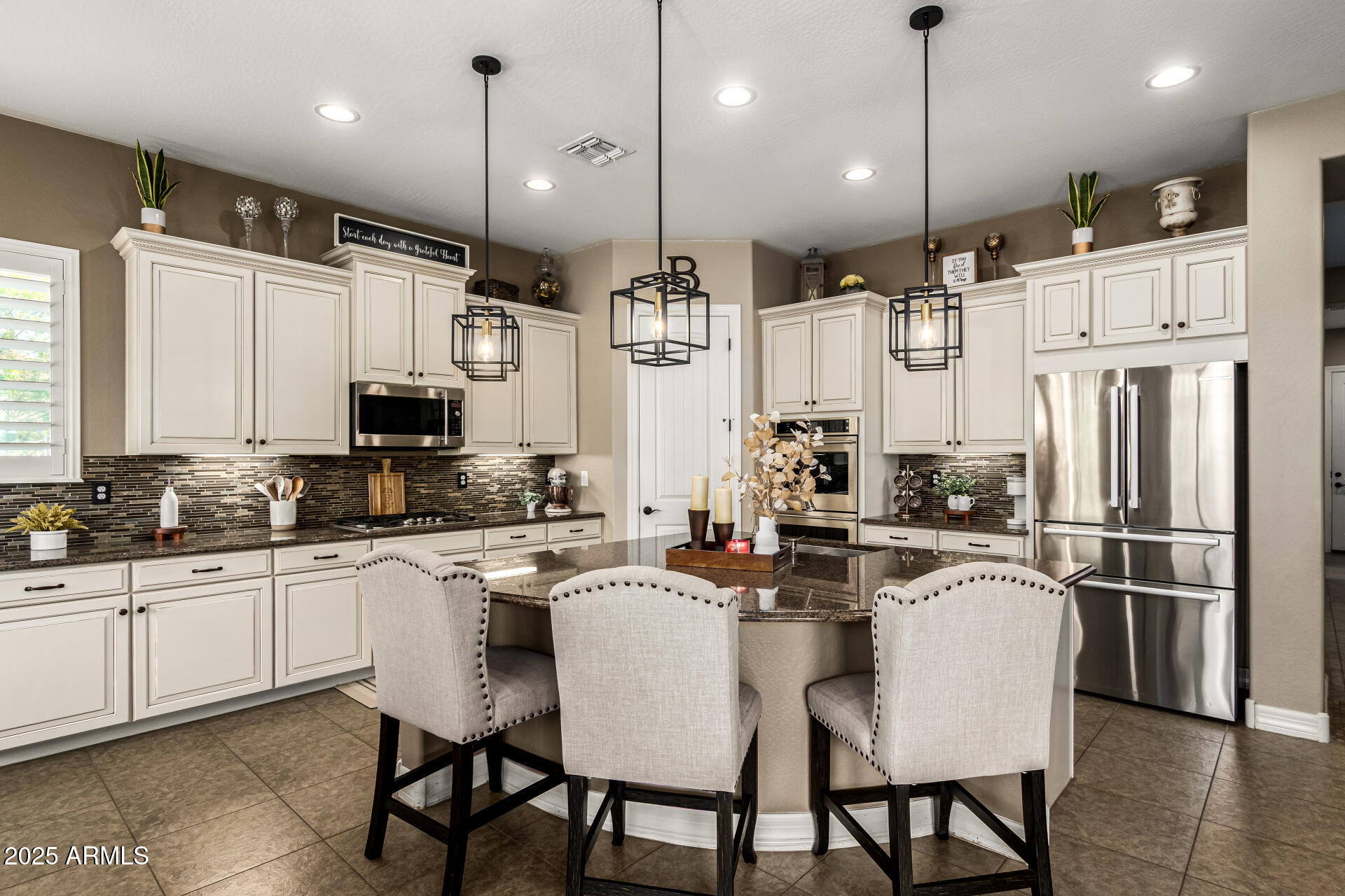 2172 E COCONINO Place