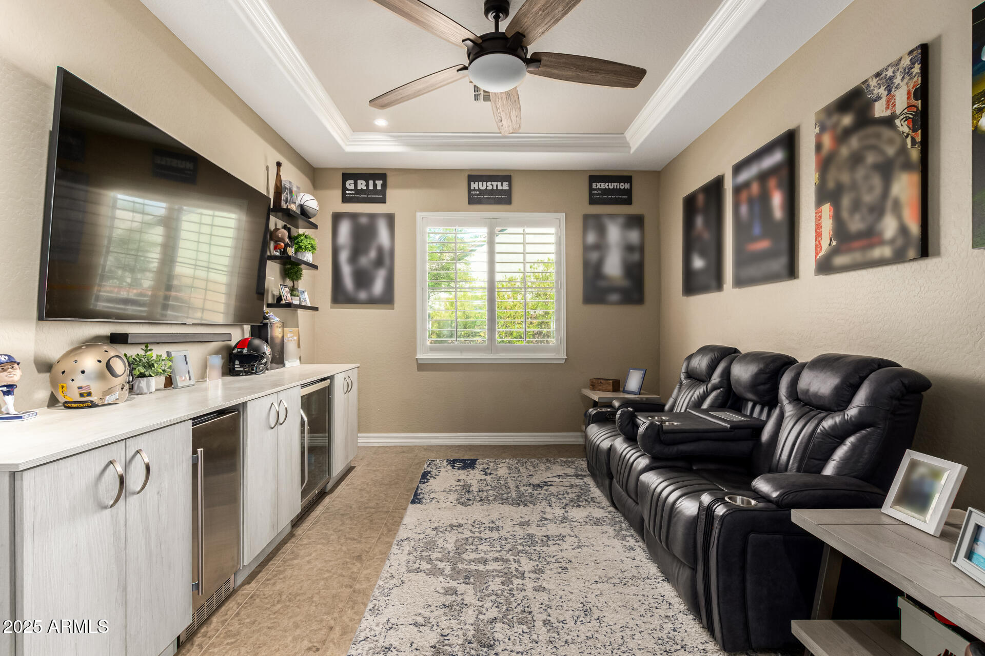 2172 E COCONINO Place