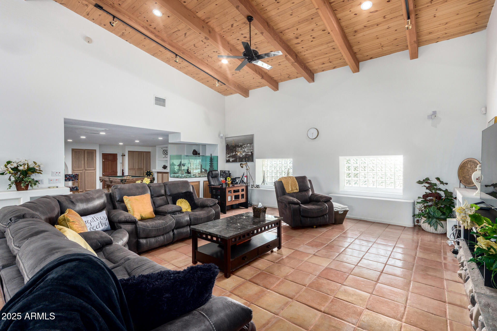 16448 E GLENBROOK Boulevard