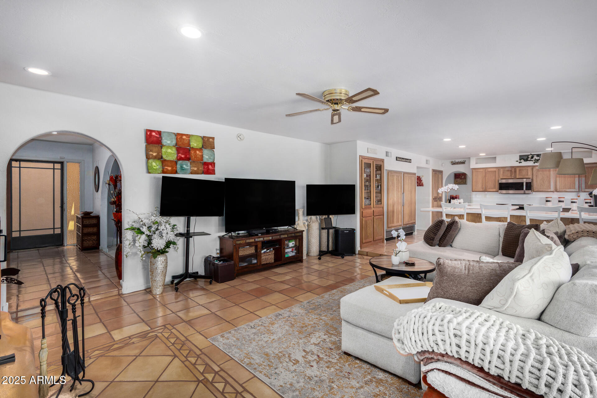 16448 E GLENBROOK Boulevard