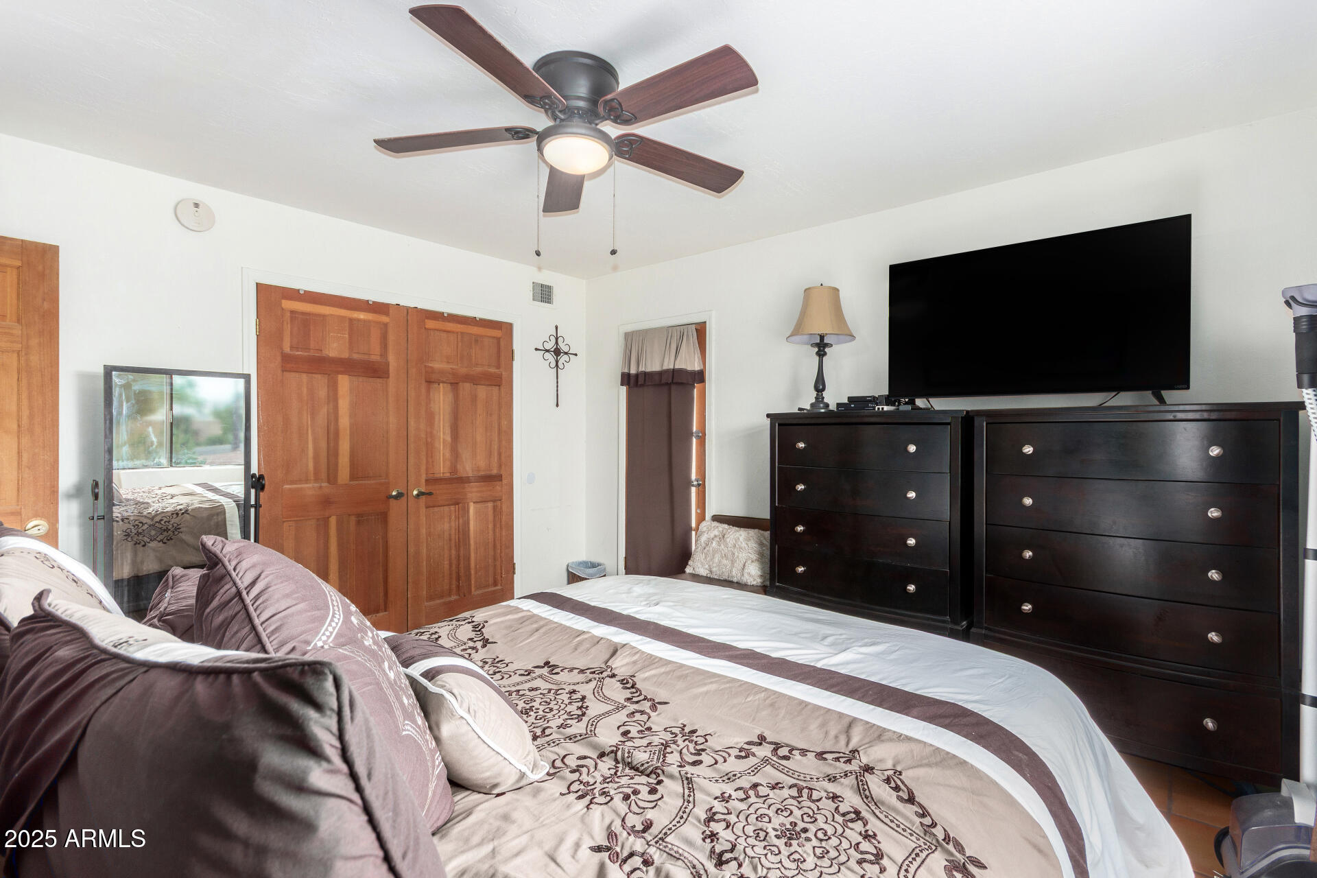 16448 E GLENBROOK Boulevard