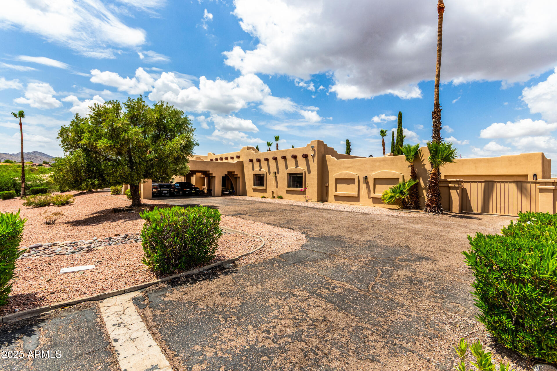 16448 E GLENBROOK Boulevard