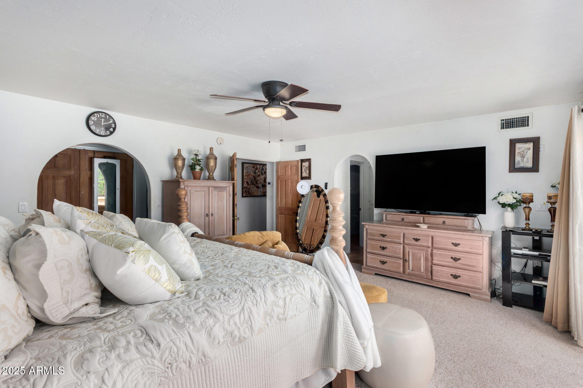 16448 E GLENBROOK Boulevard