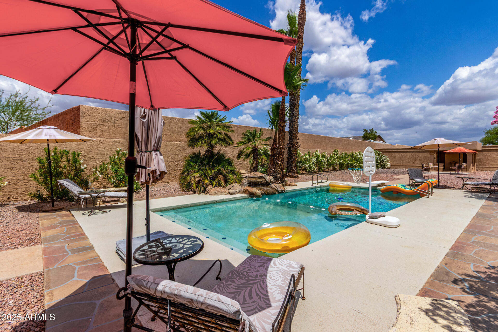 16448 E GLENBROOK Boulevard