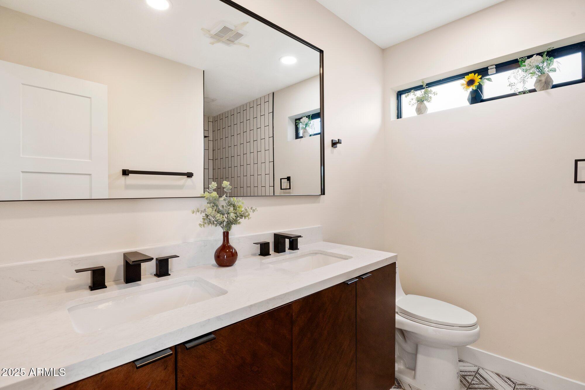 3008 W MICHIGAN Avenue