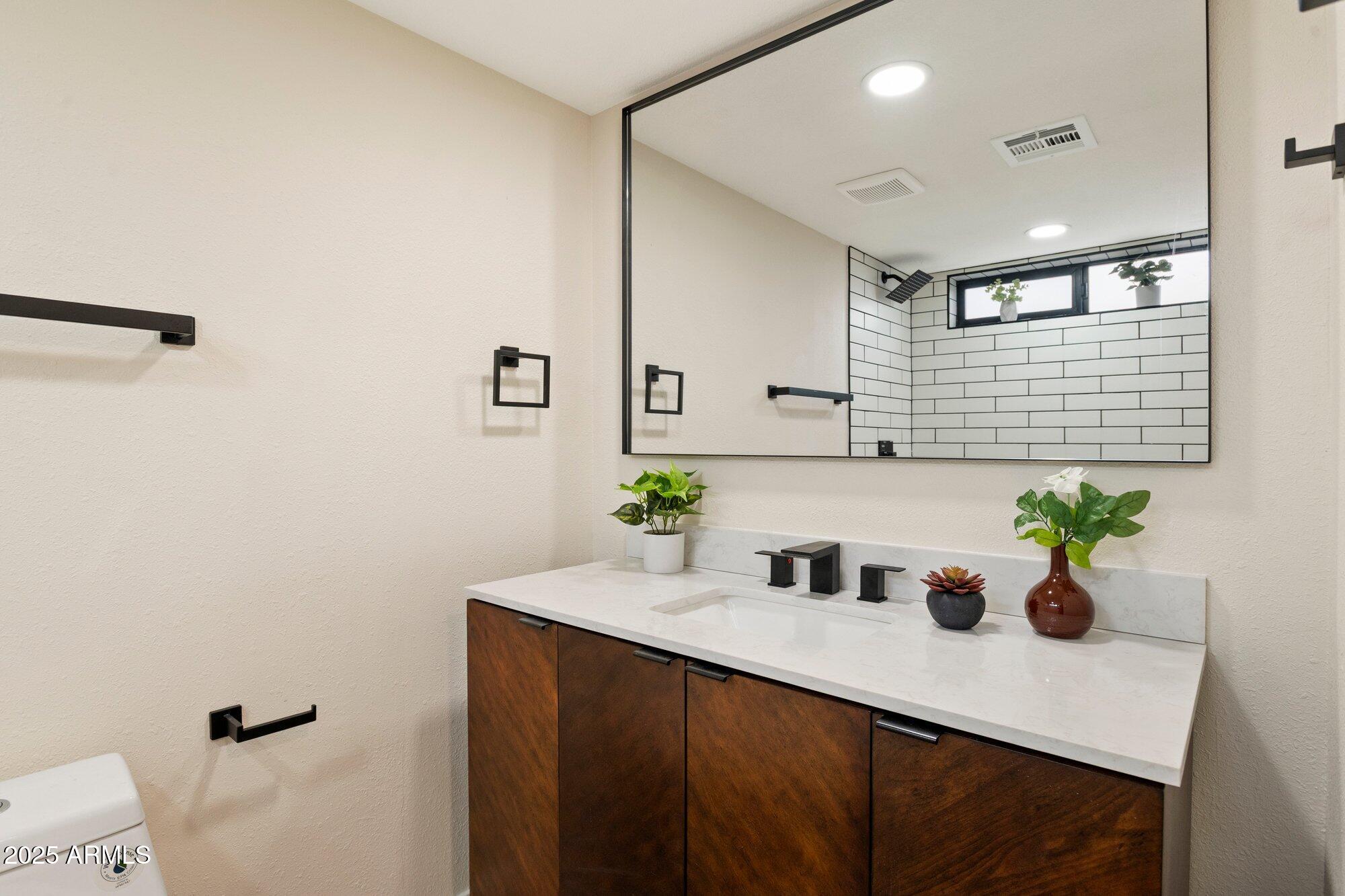 3008 W MICHIGAN Avenue