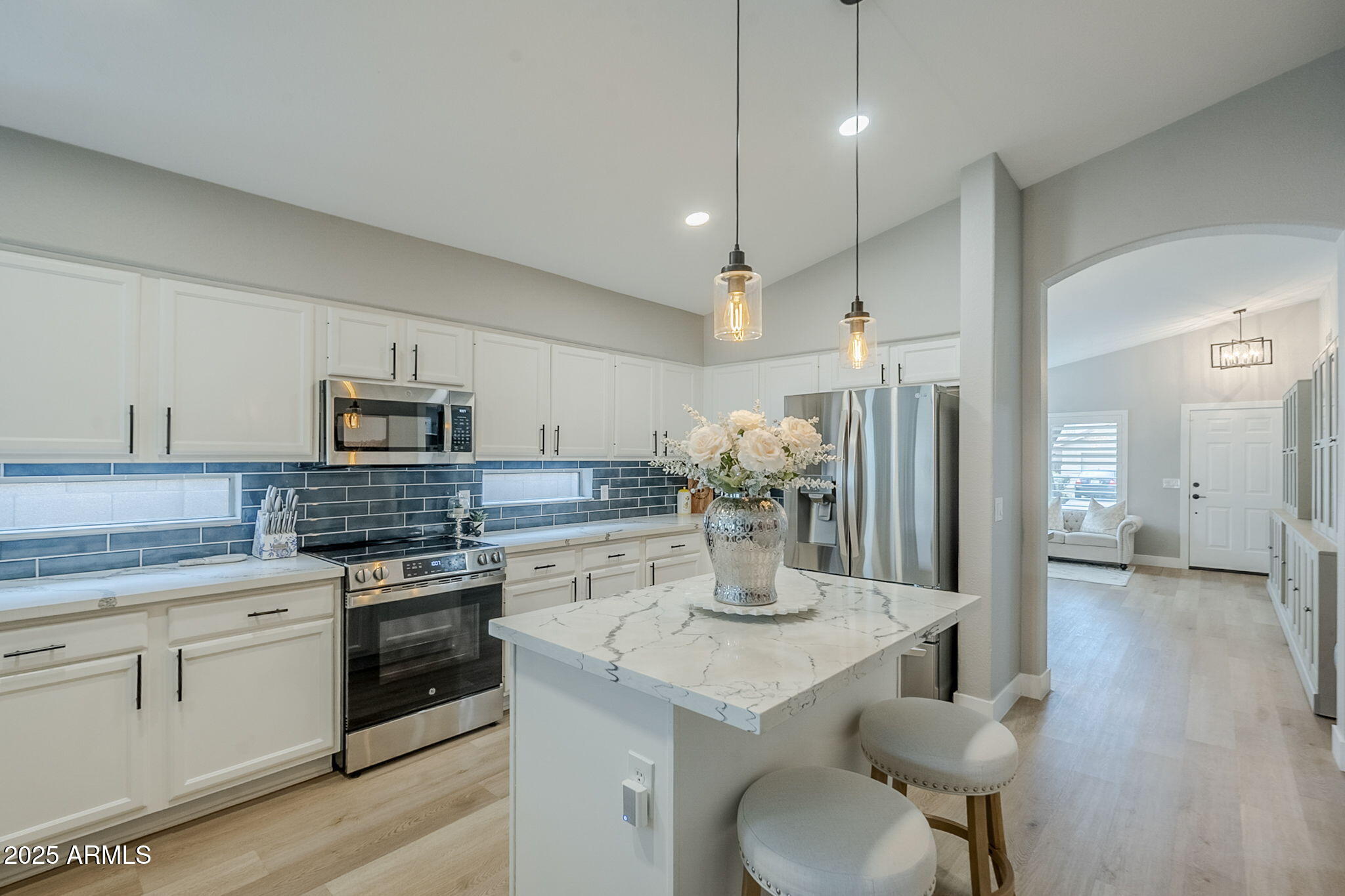 3112 E MILLBRAE Lane