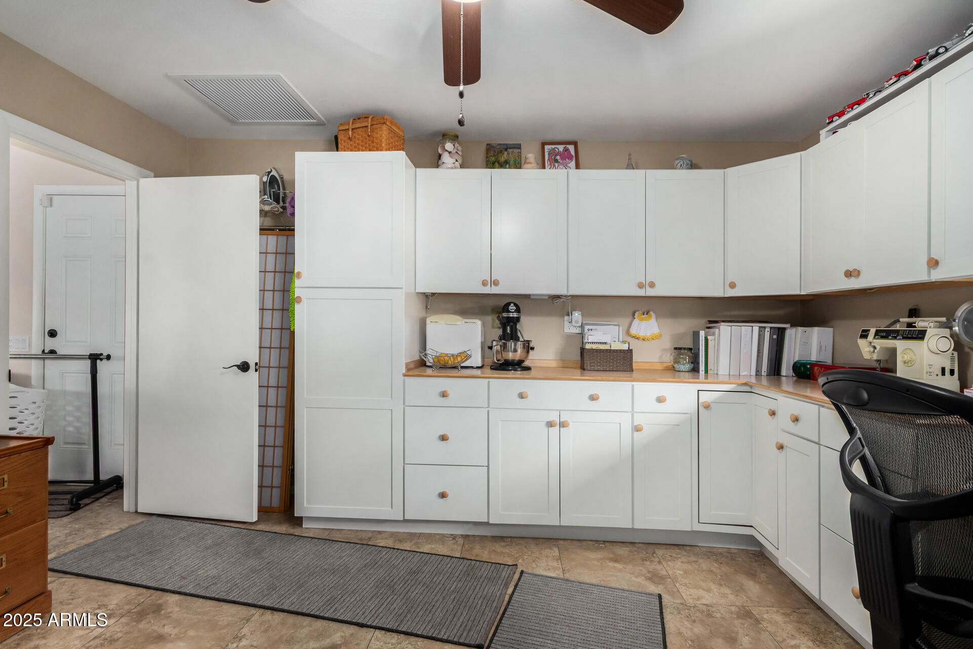 12802 N BLUE RIDGE Drive