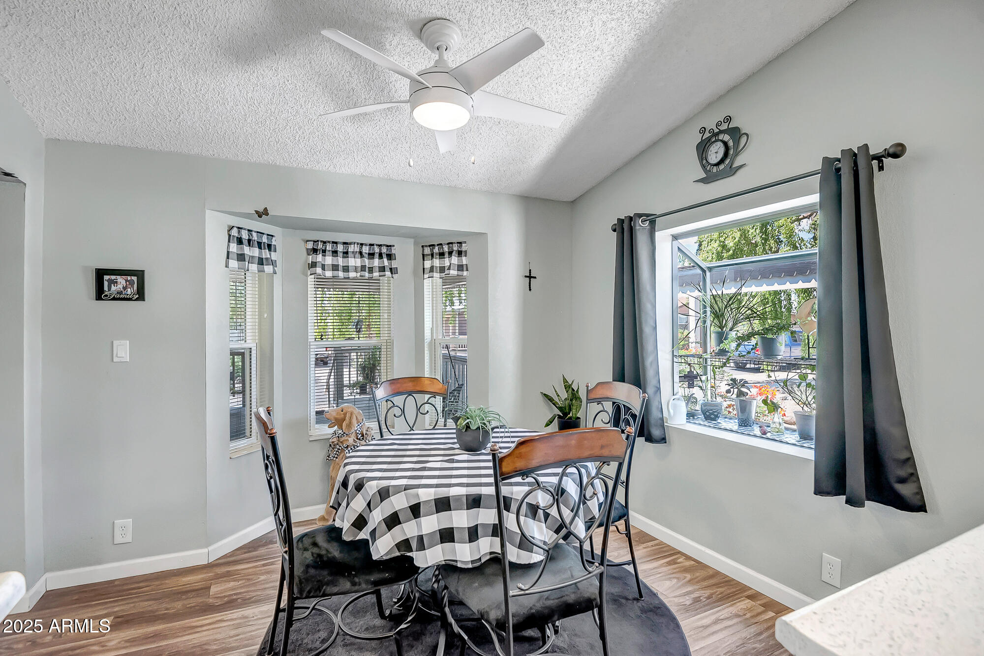 3901 E PINNACLE PEAK Road, 323