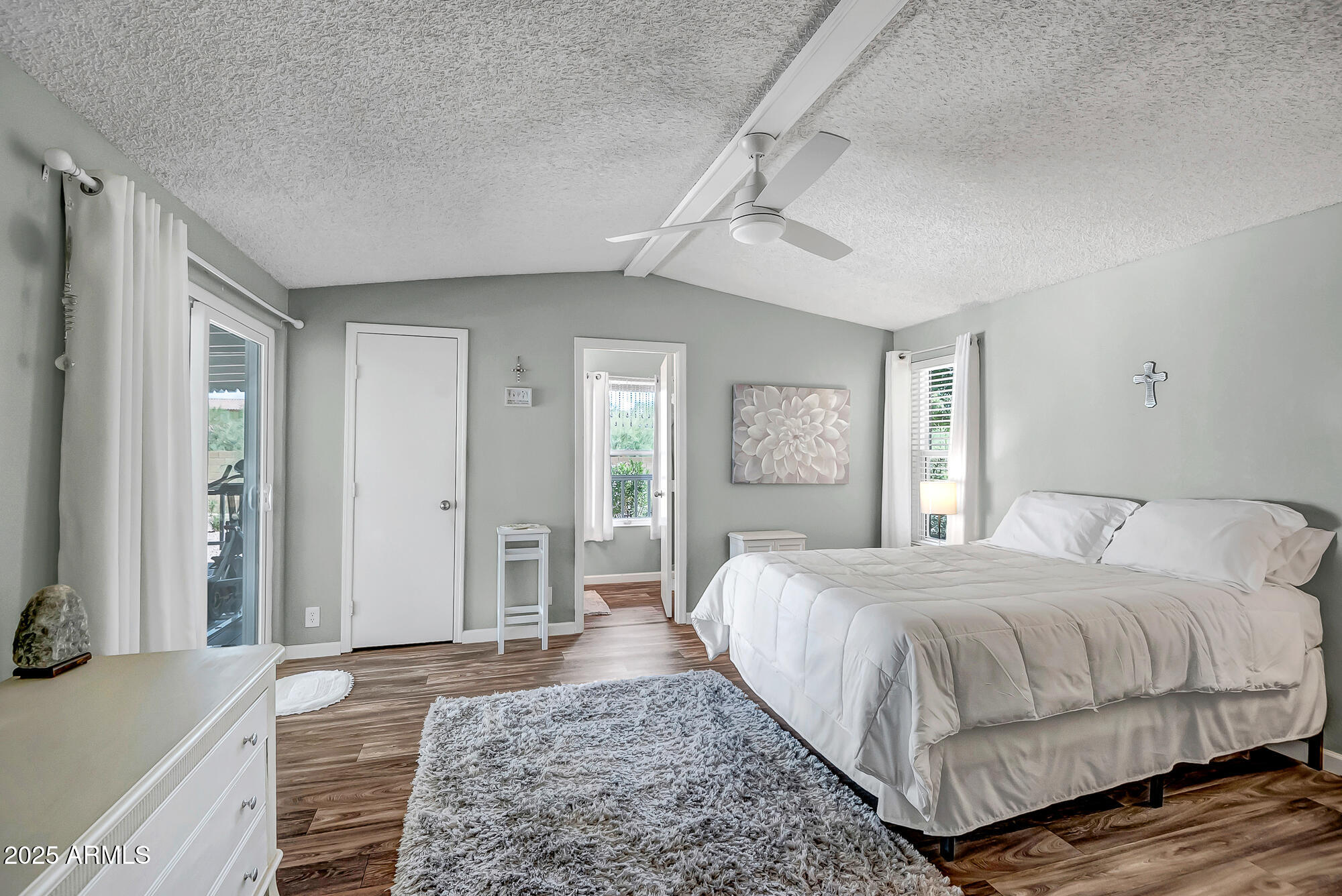 3901 E PINNACLE PEAK Road, 323