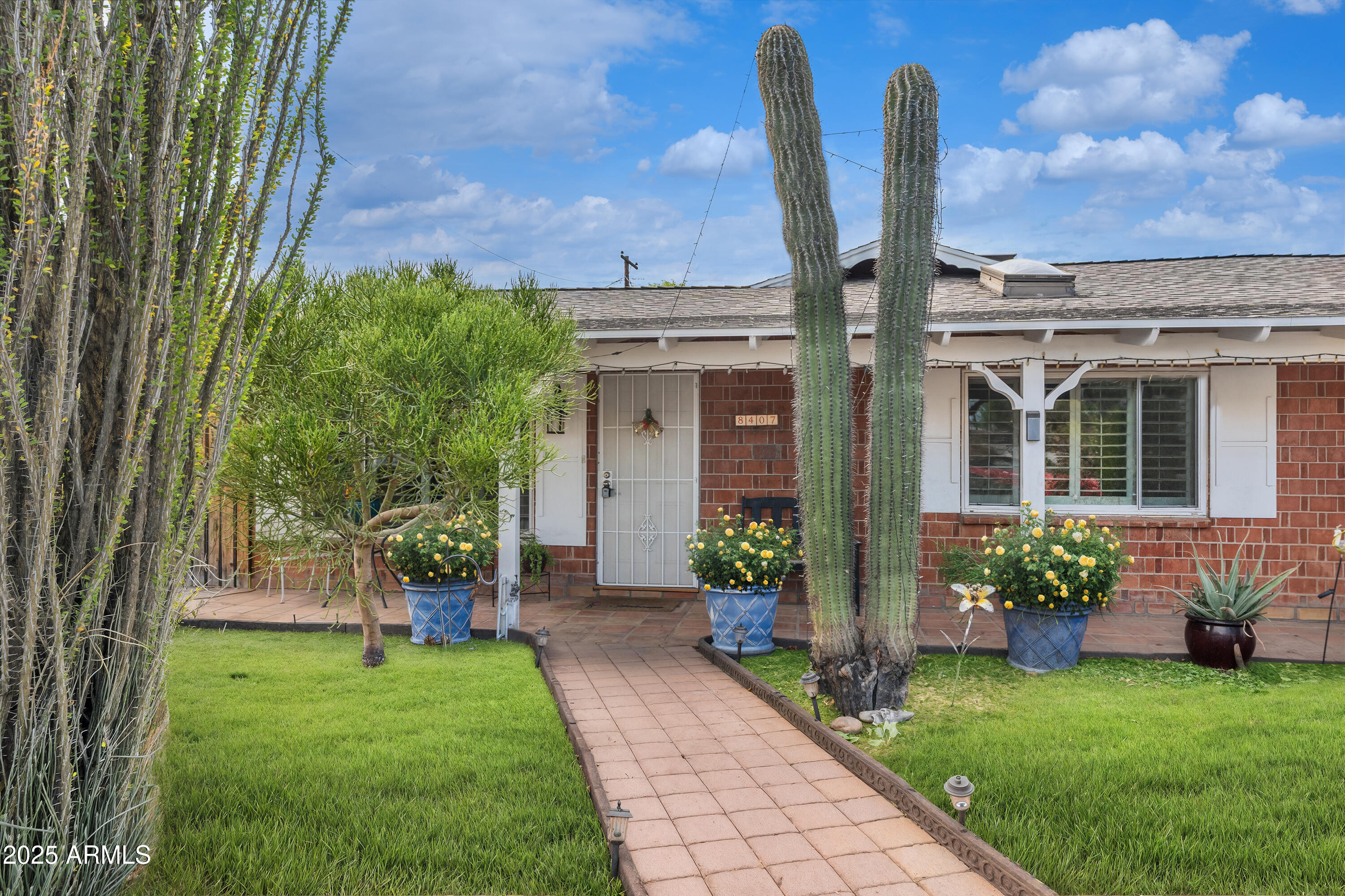 8407 E RANCHO VISTA Drive