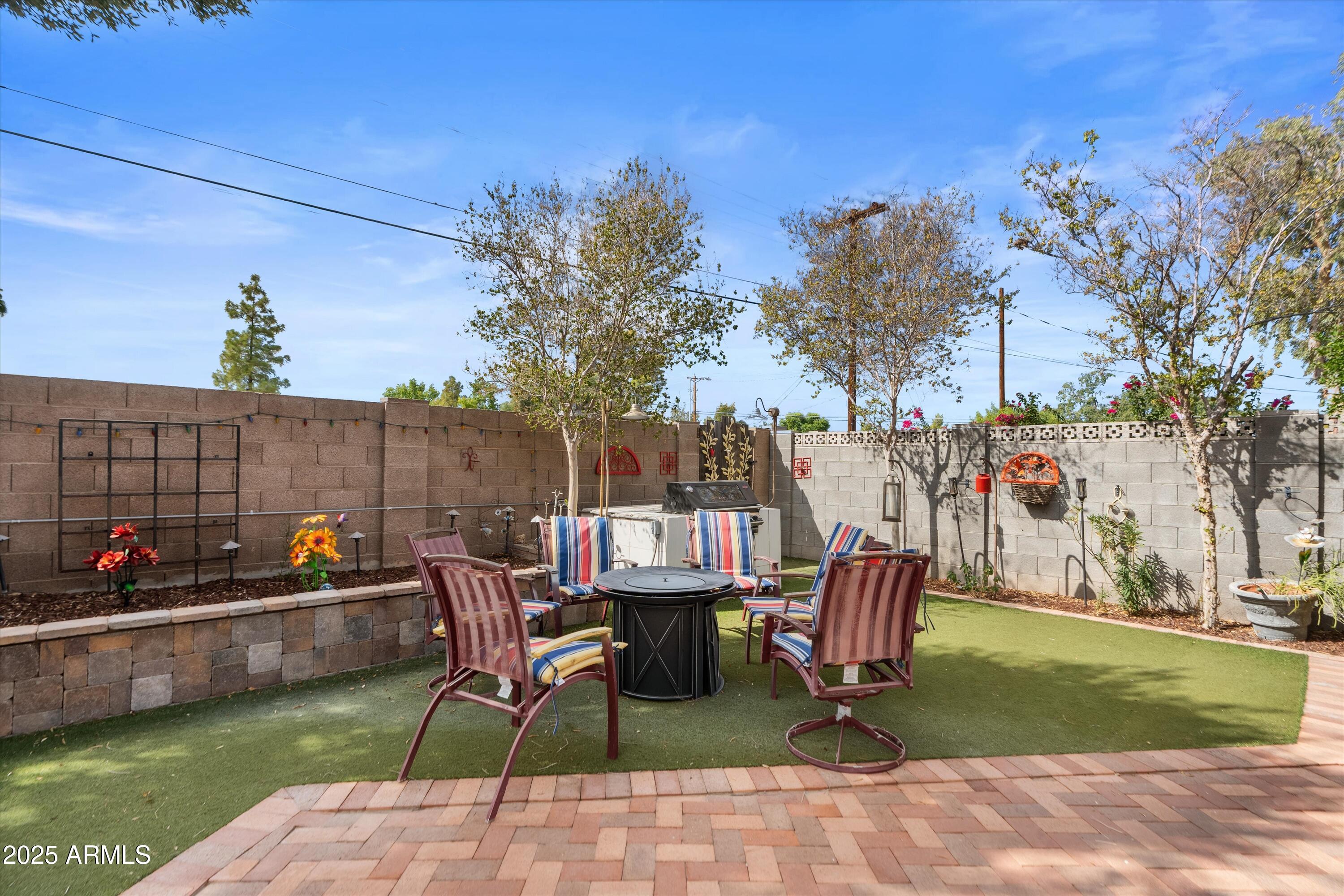 8407 E RANCHO VISTA Drive