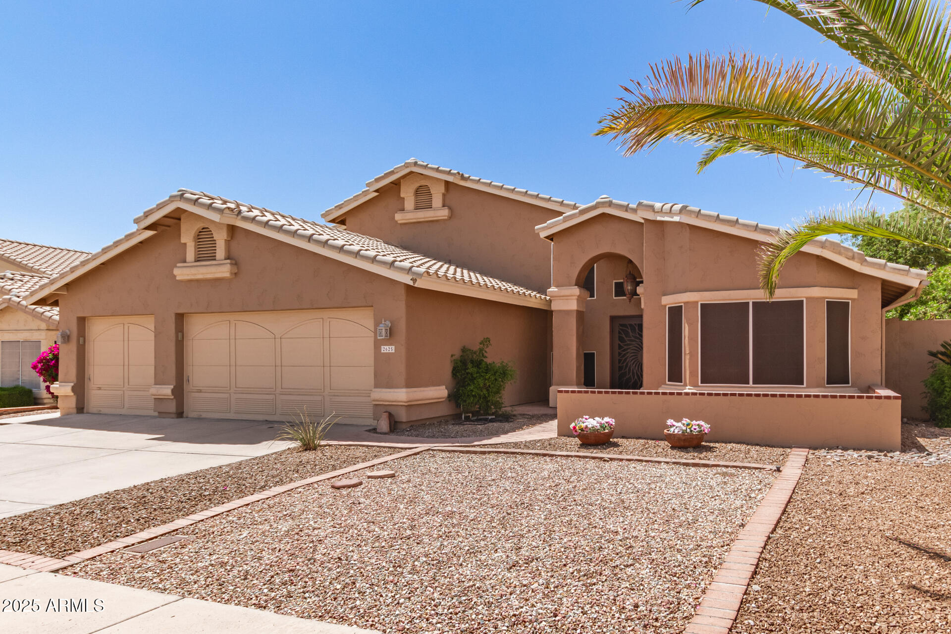 2625 E VERBENA Drive