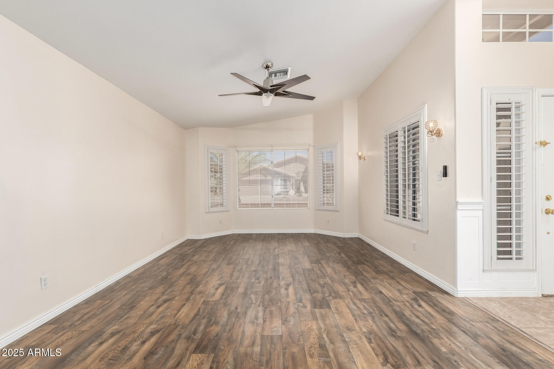 2625 E VERBENA Drive