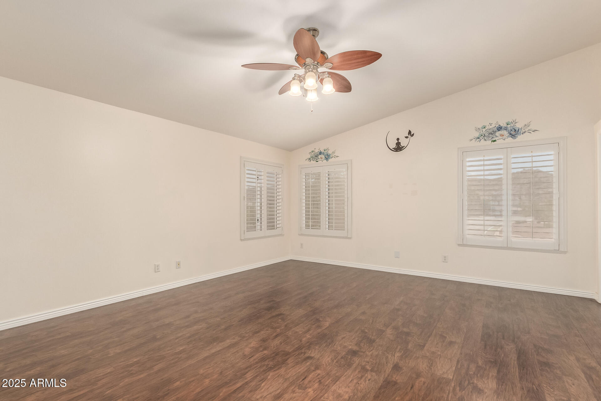 2625 E VERBENA Drive