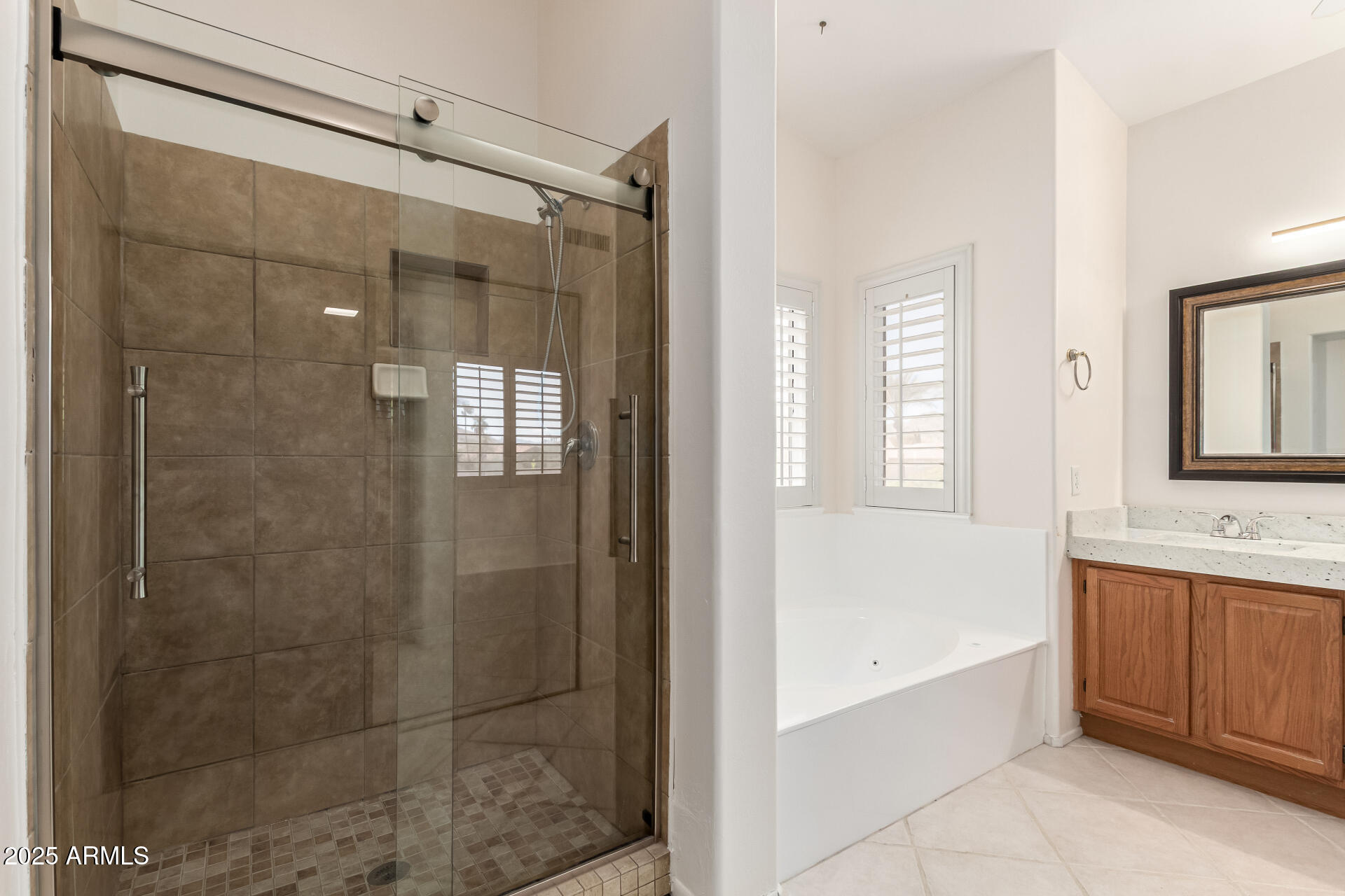 2625 E VERBENA Drive