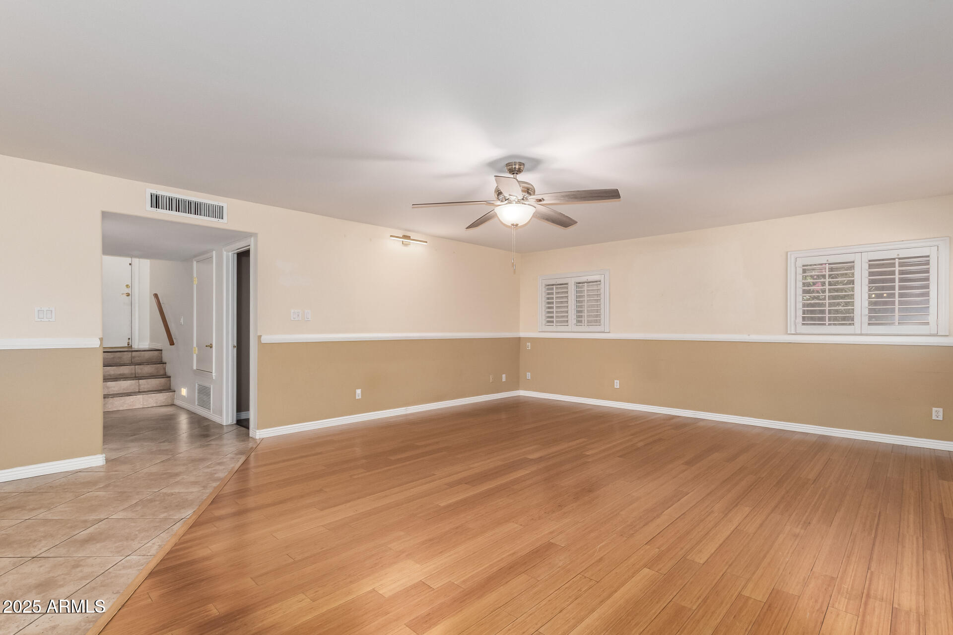 2625 E VERBENA Drive