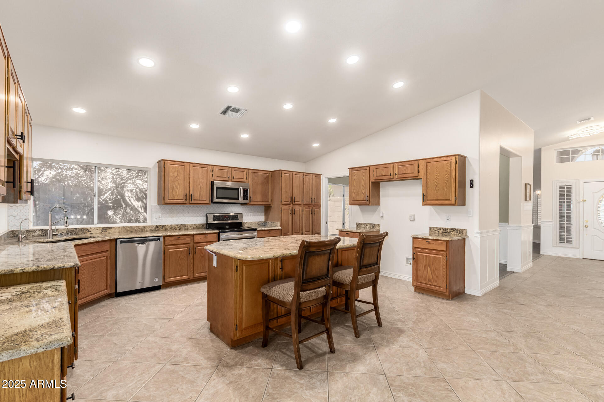 2625 E VERBENA Drive