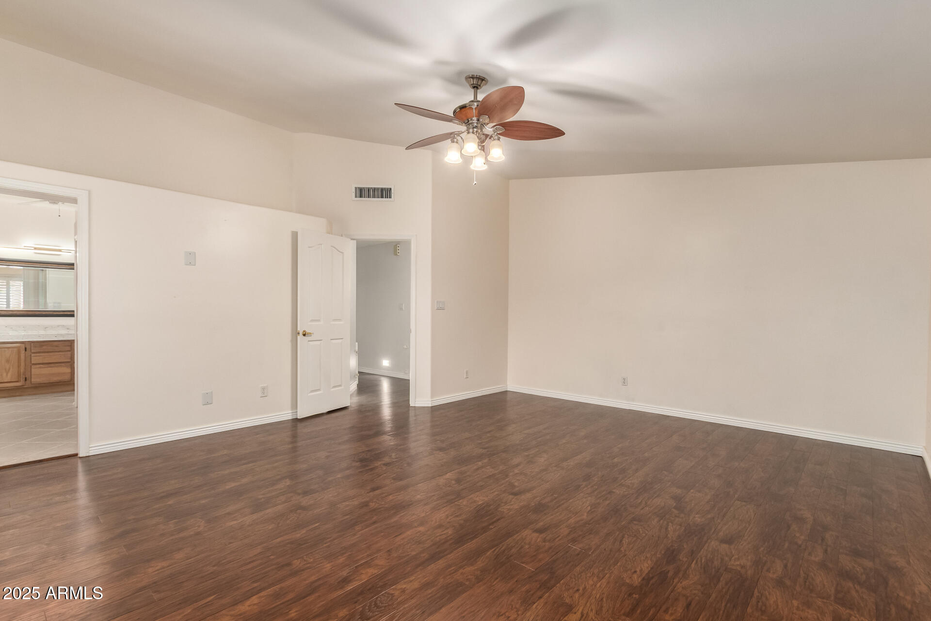 2625 E VERBENA Drive