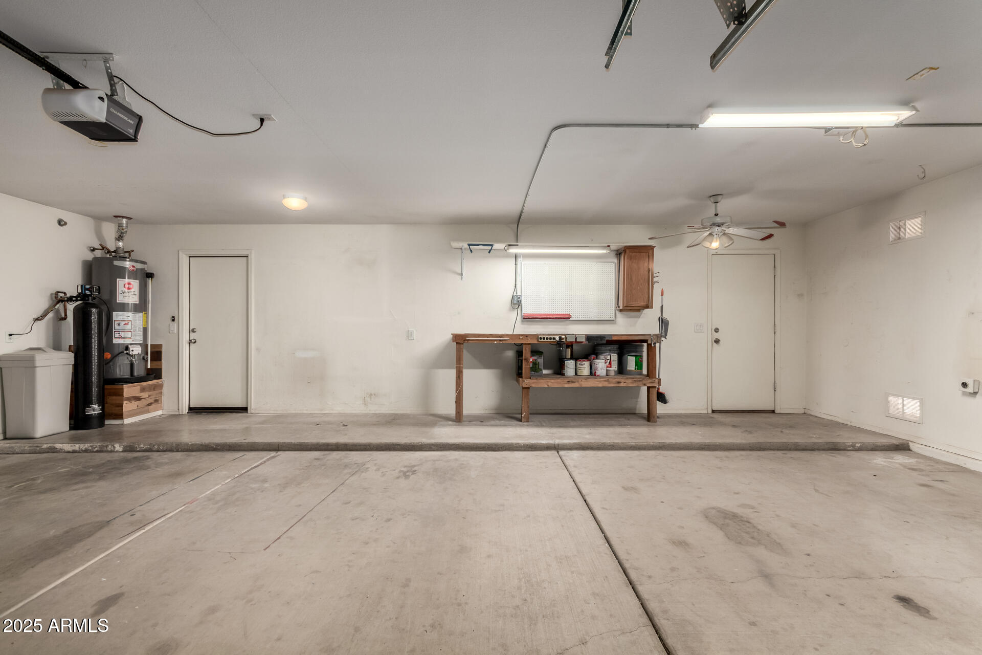 1421 S NIELSON Street