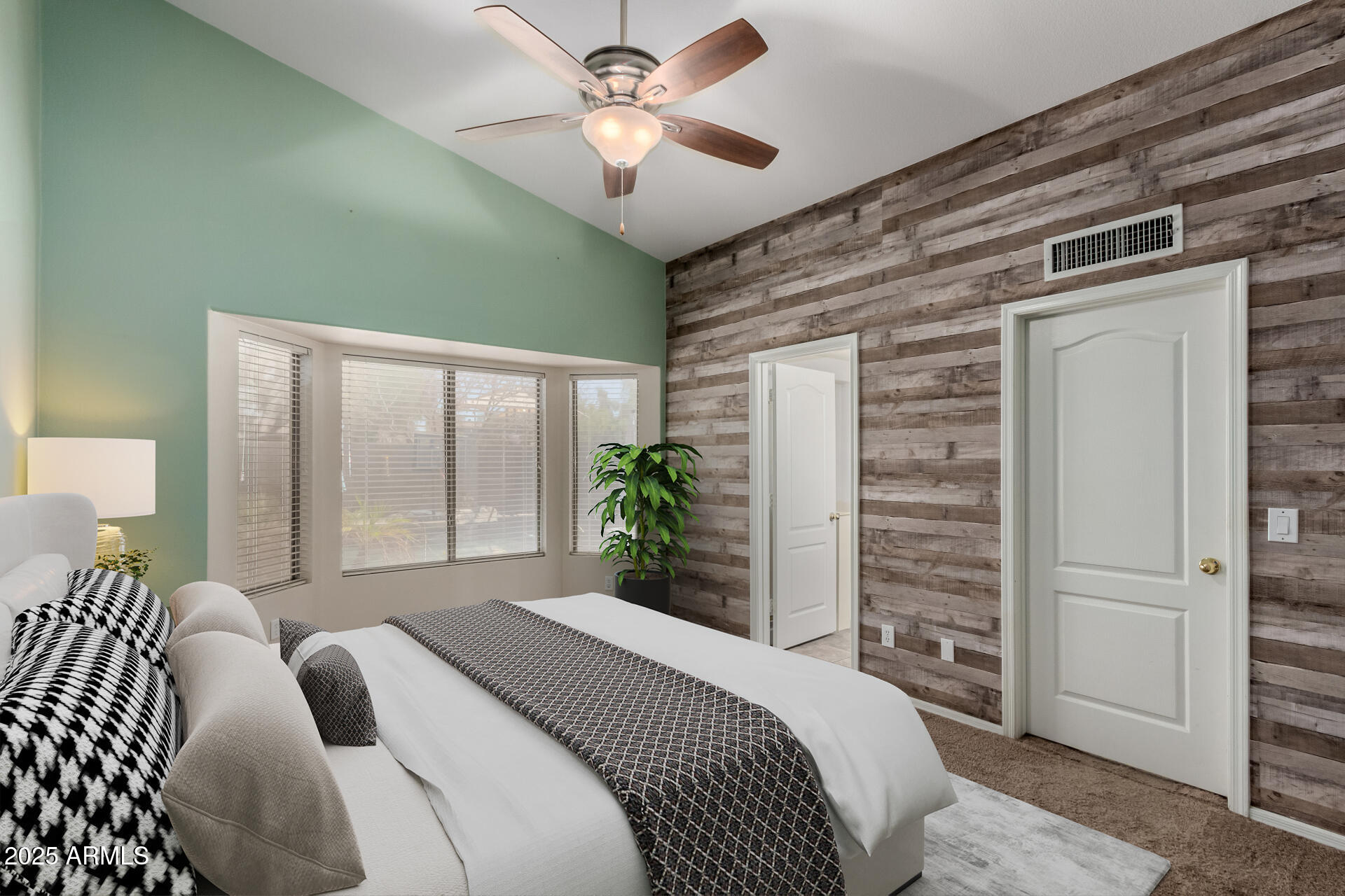 1421 S NIELSON Street