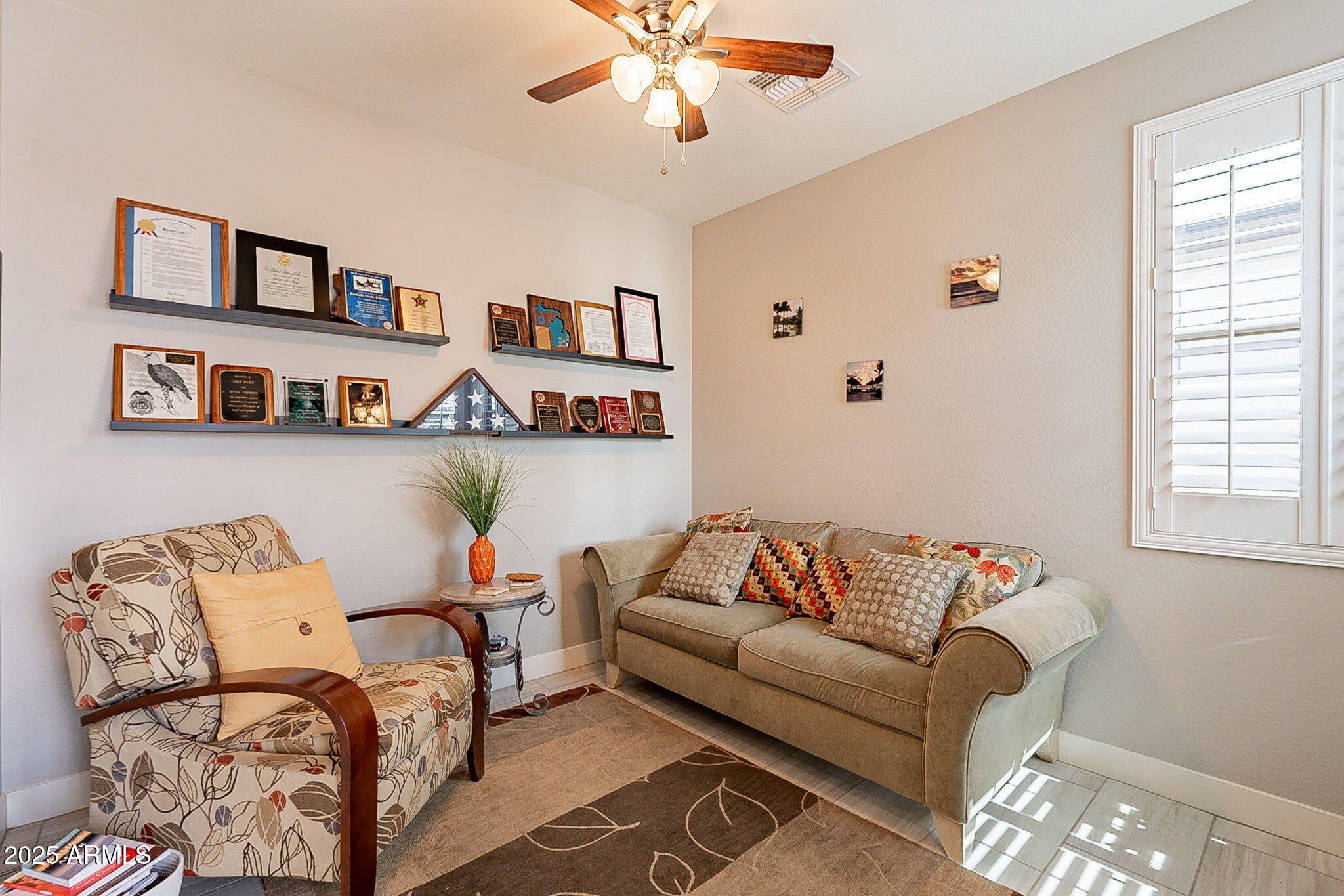 1476 W SONOQUI Boulevard