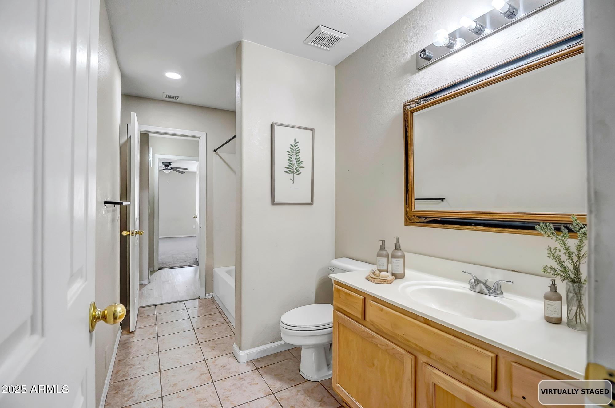 6426 W PRICKLY PEAR Trail