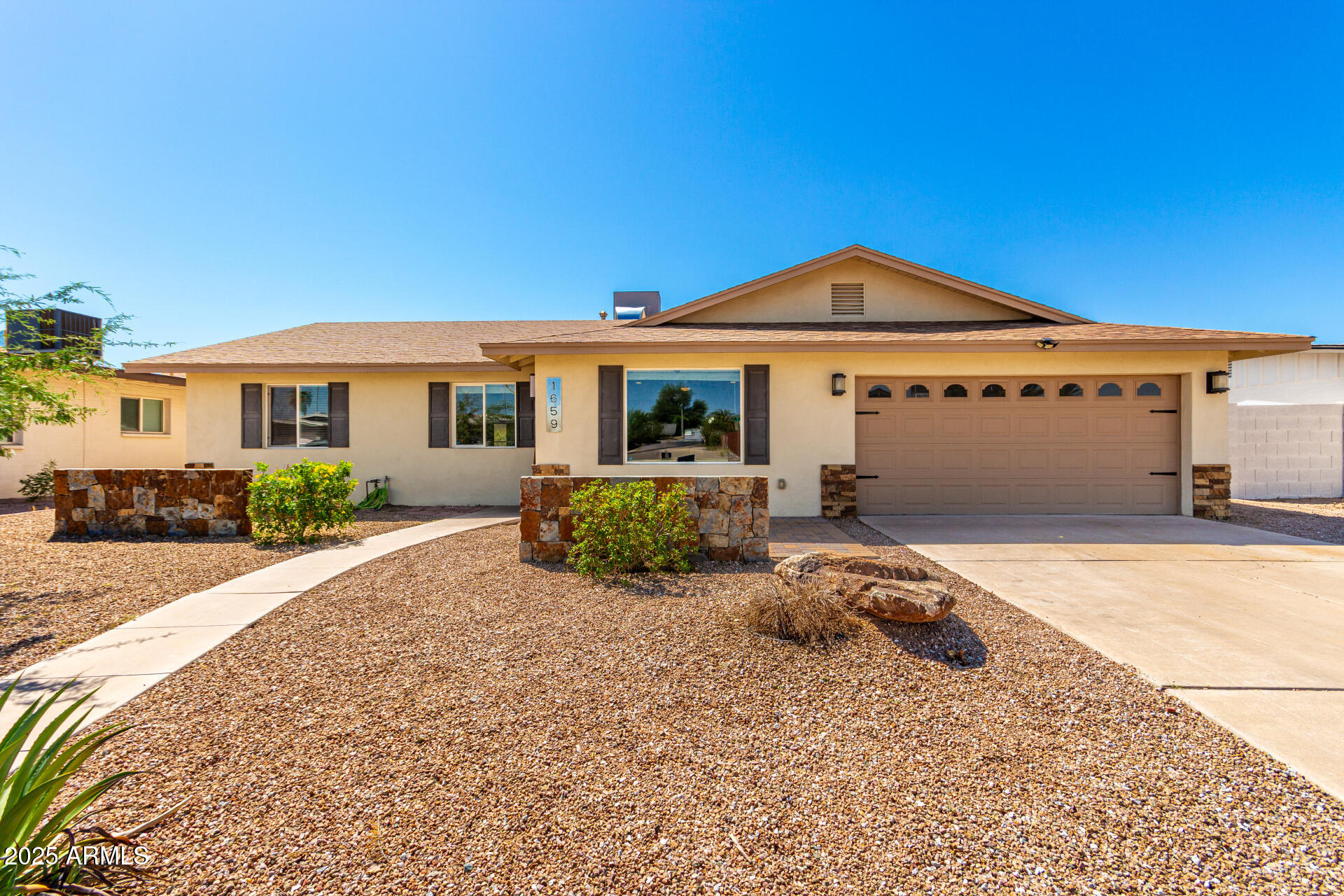 1659 E PALMCROFT Drive