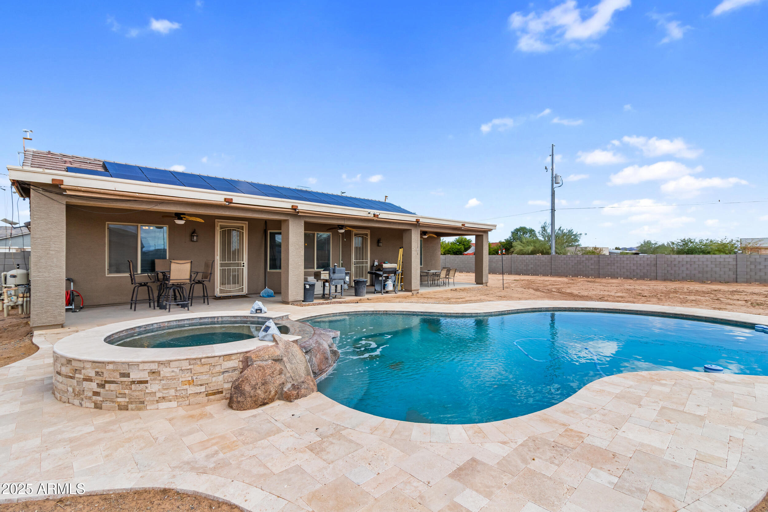 21007 W SHASTA Street