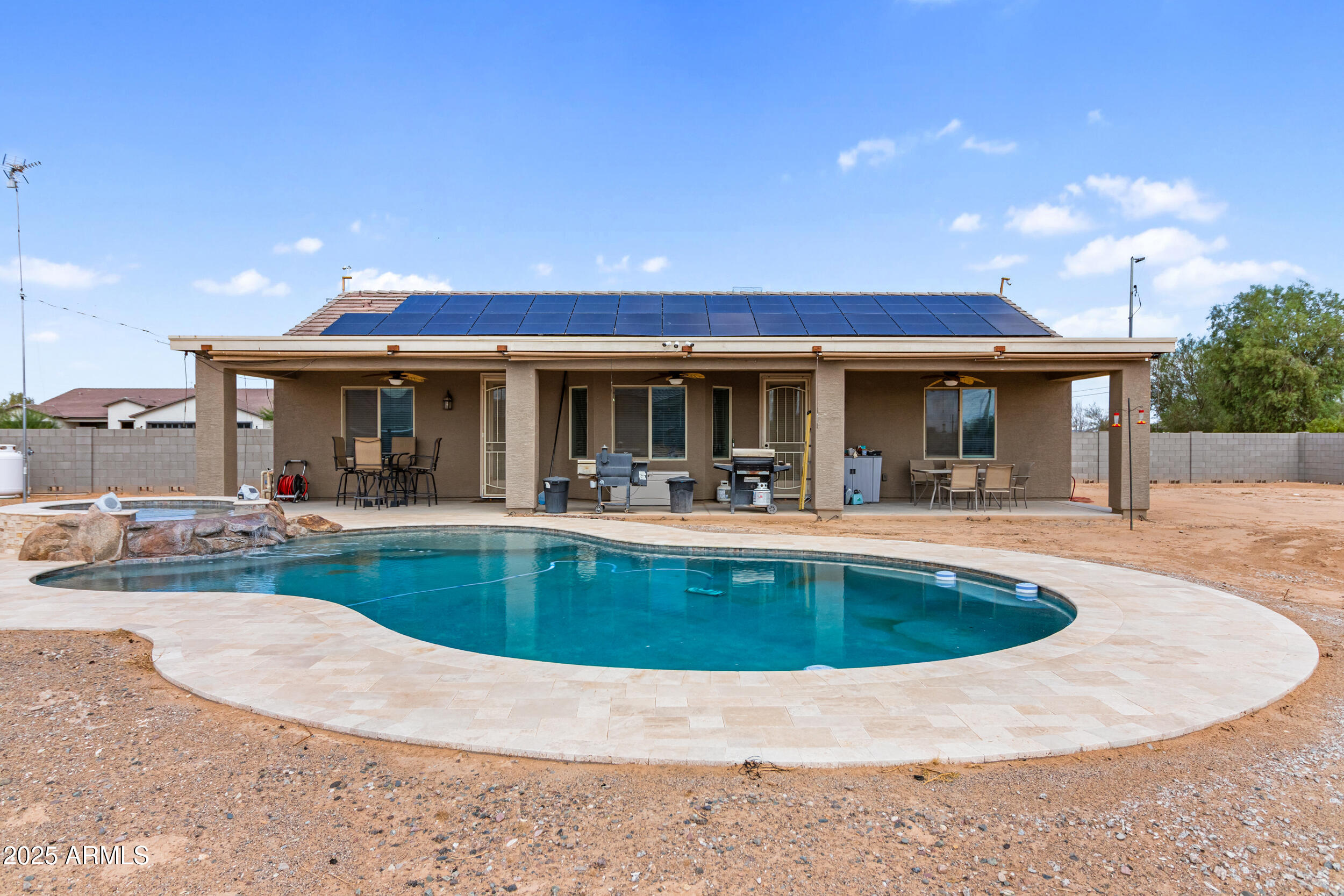 21007 W SHASTA Street