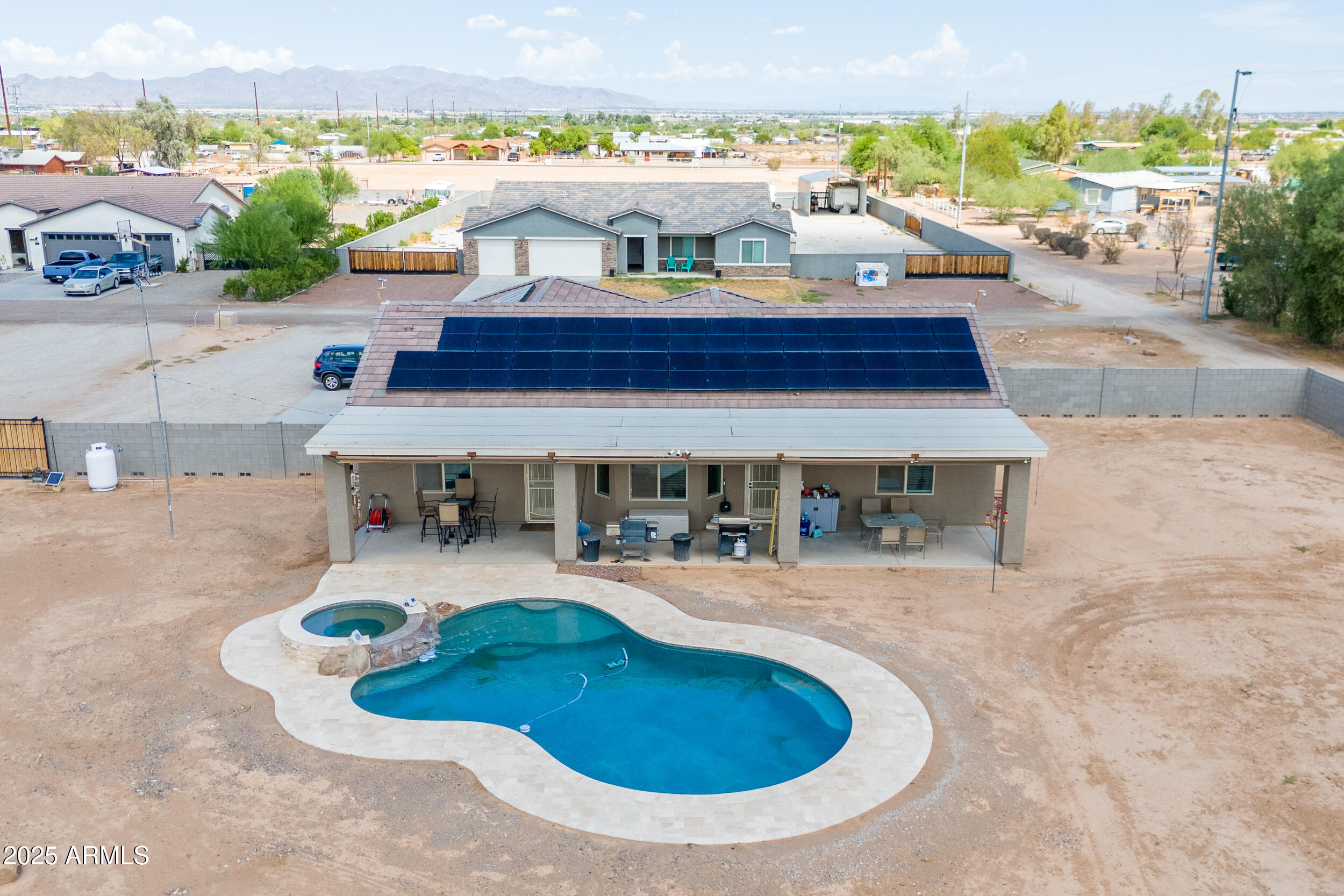 21007 W SHASTA Street