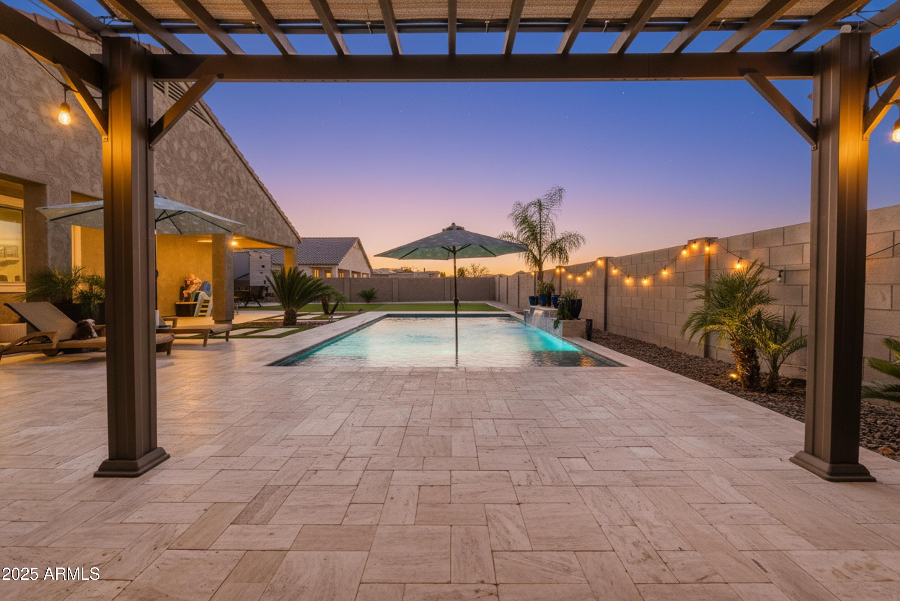 27700 N SILVERLEAF Road