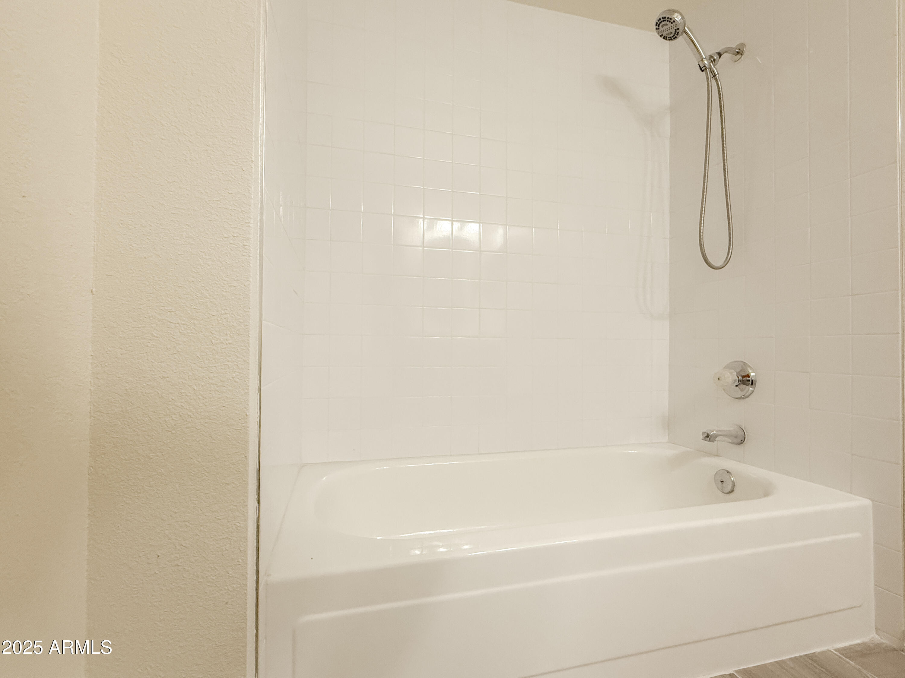 2663 W ESTRELLA Drive