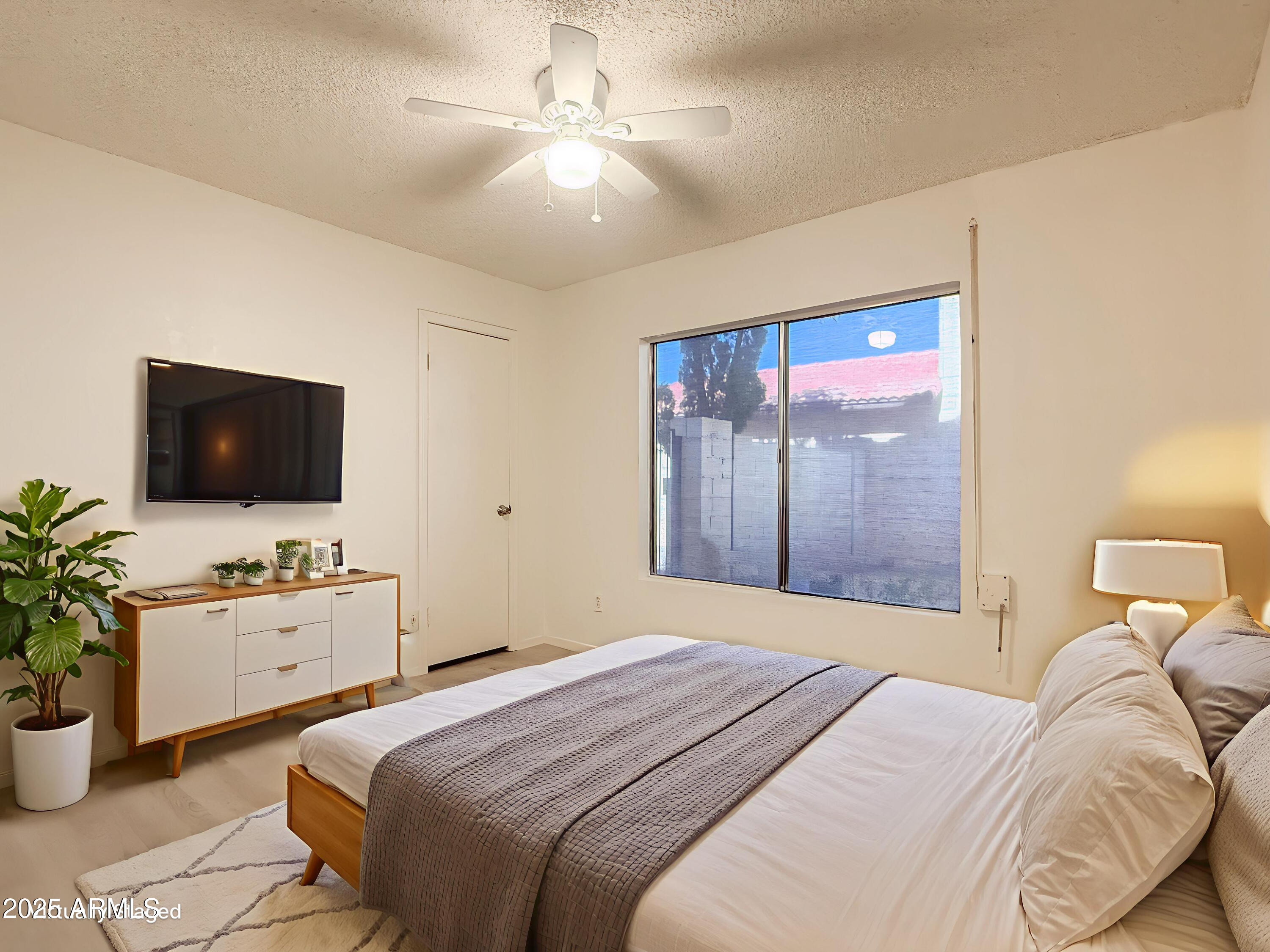 2663 W ESTRELLA Drive