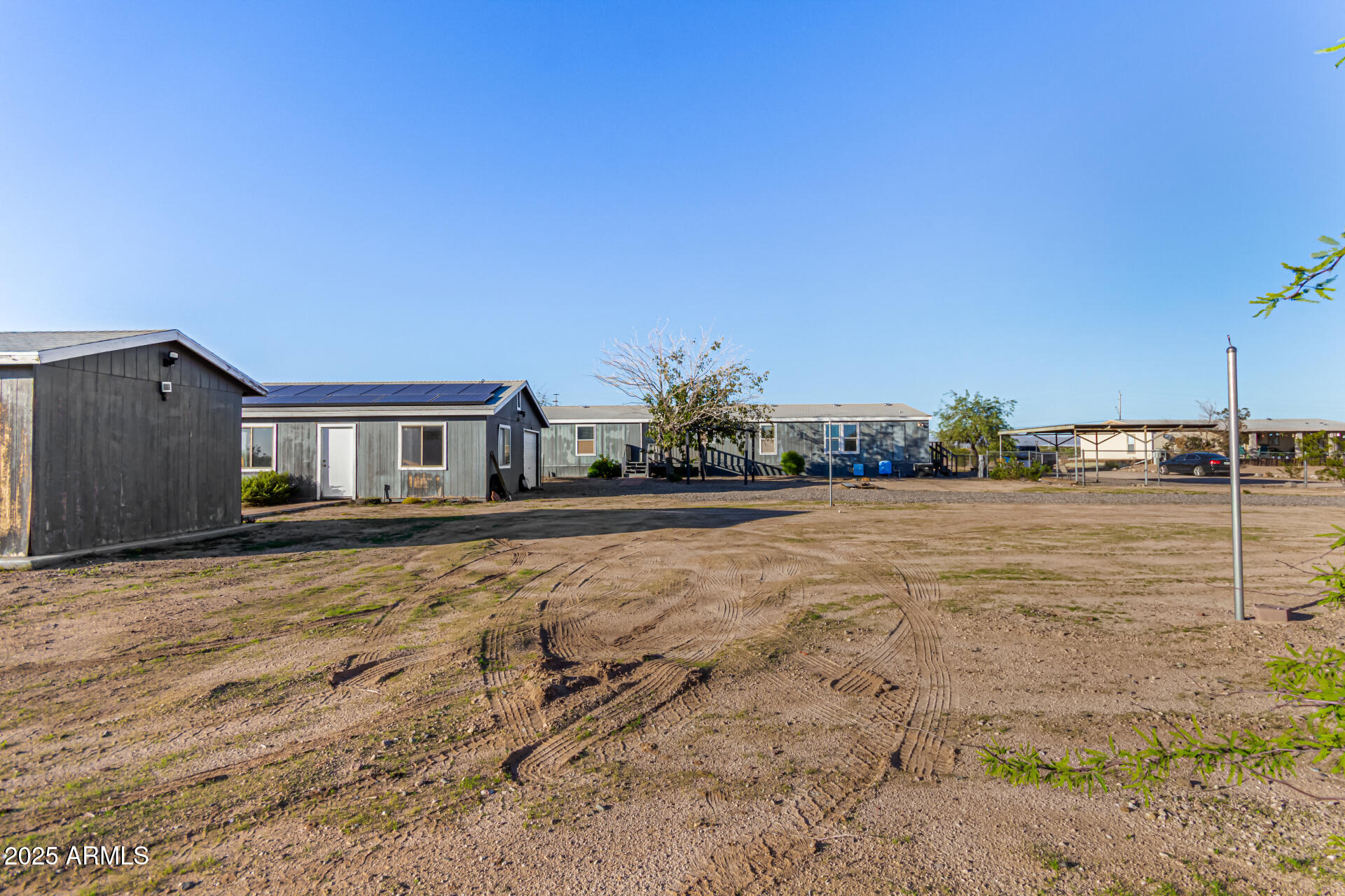 21137 W DOVE VALLEY Road, Wittmann