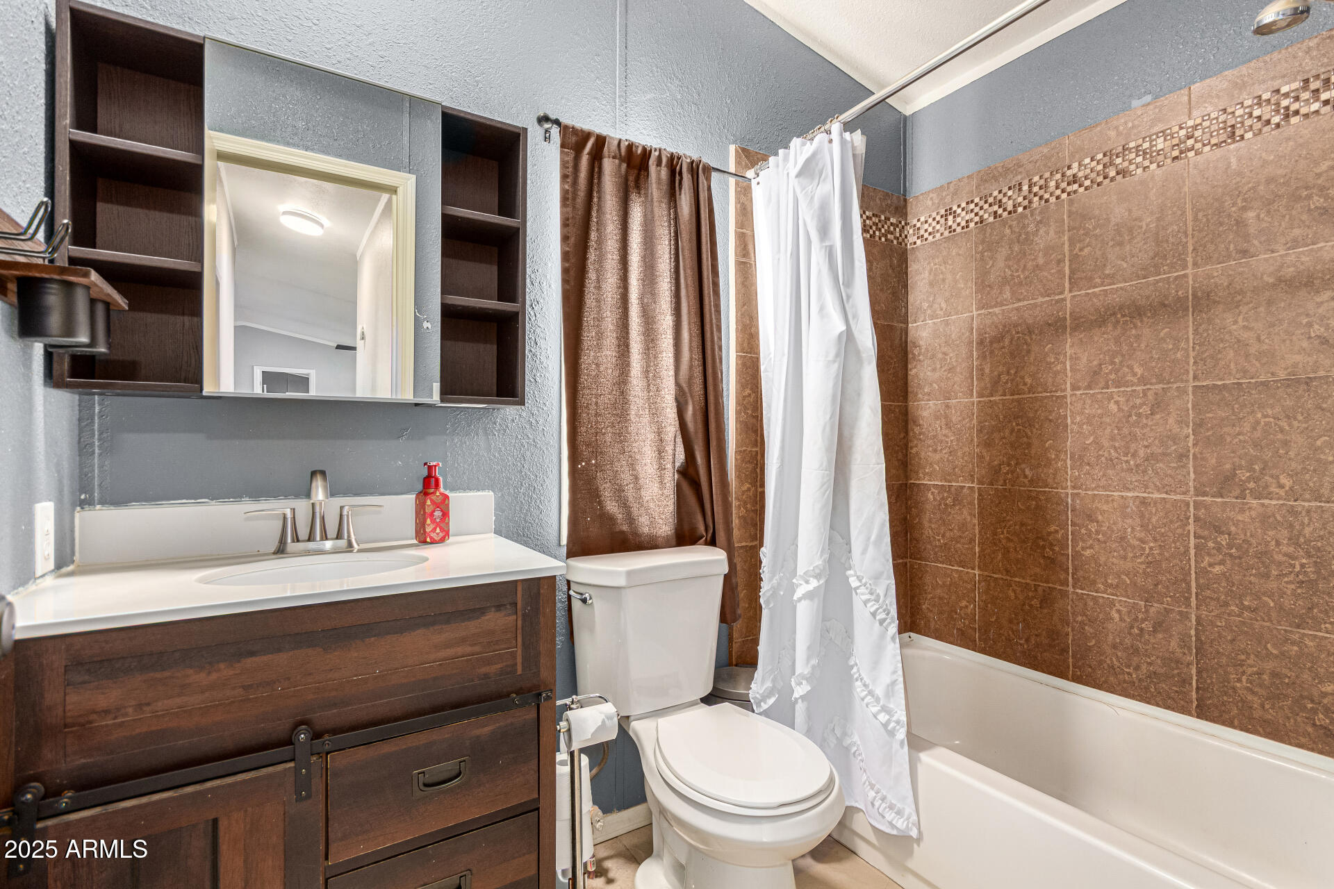 21137 W DOVE VALLEY Road, Wittmann