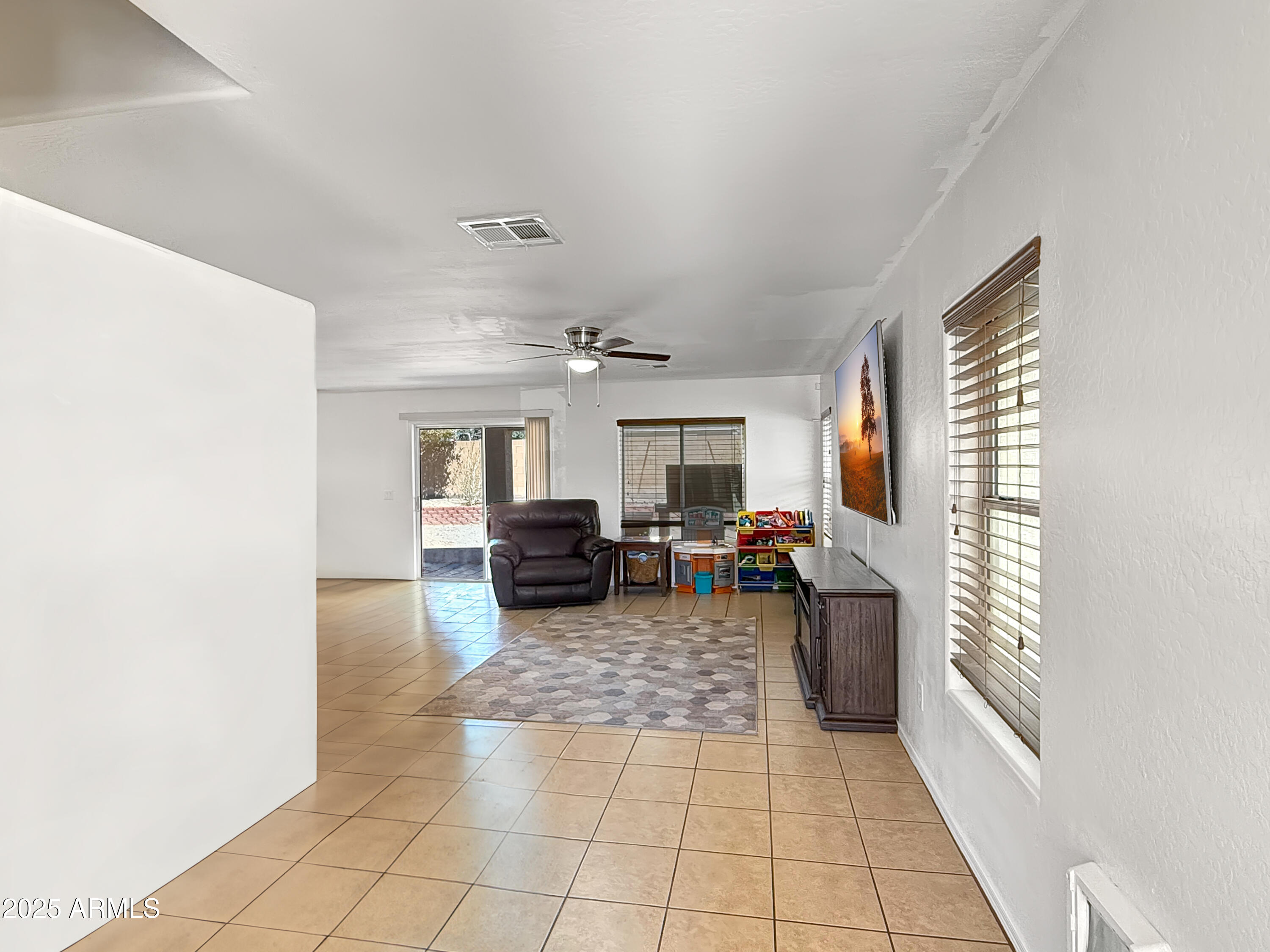 22248 W SHADOW Drive