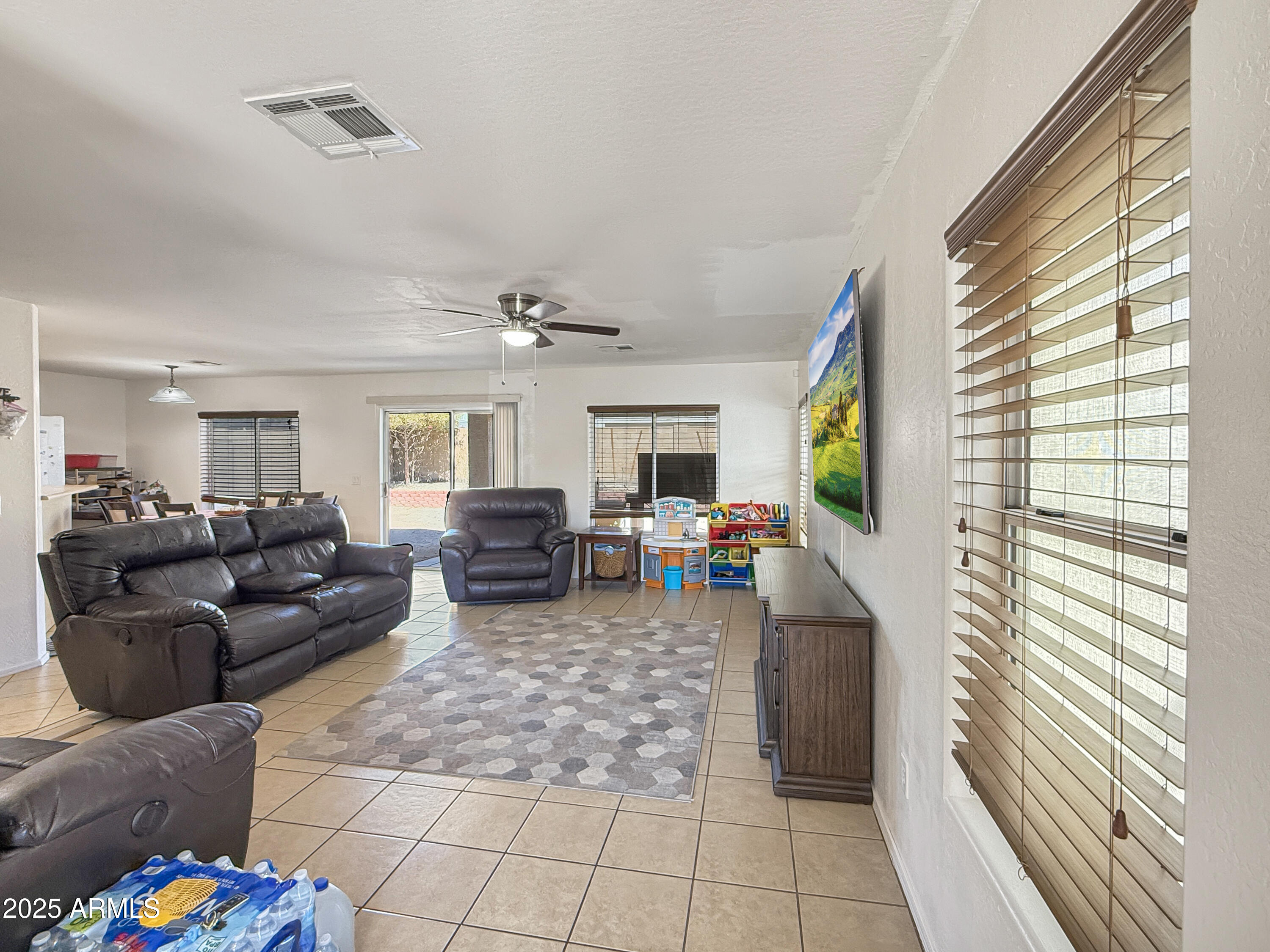 22248 W SHADOW Drive