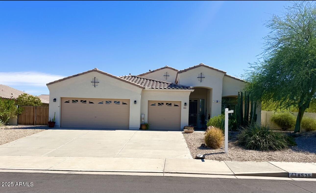 18535 W MCNEIL Street