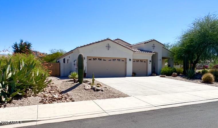 18535 W MCNEIL Street