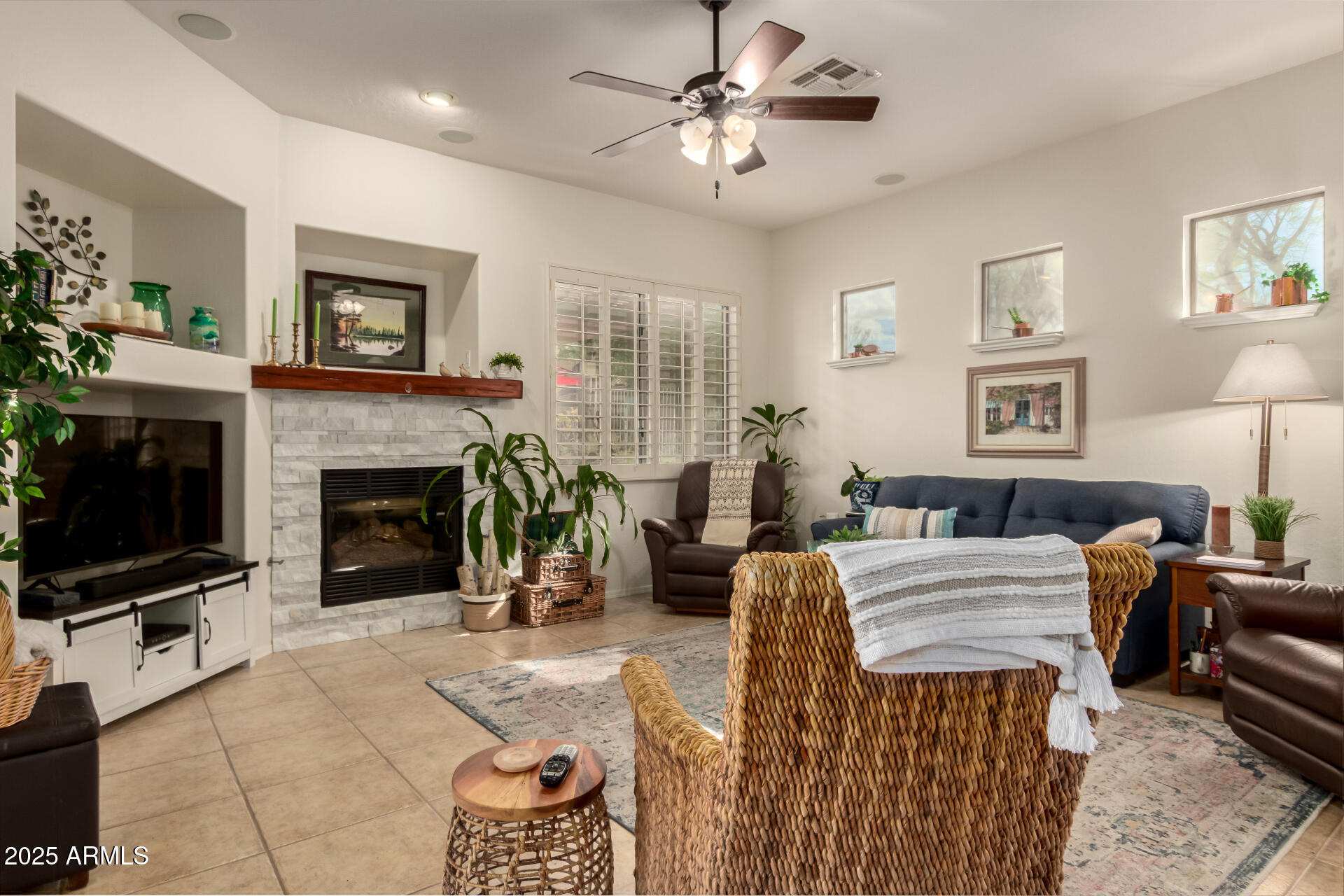 18535 W MCNEIL Street